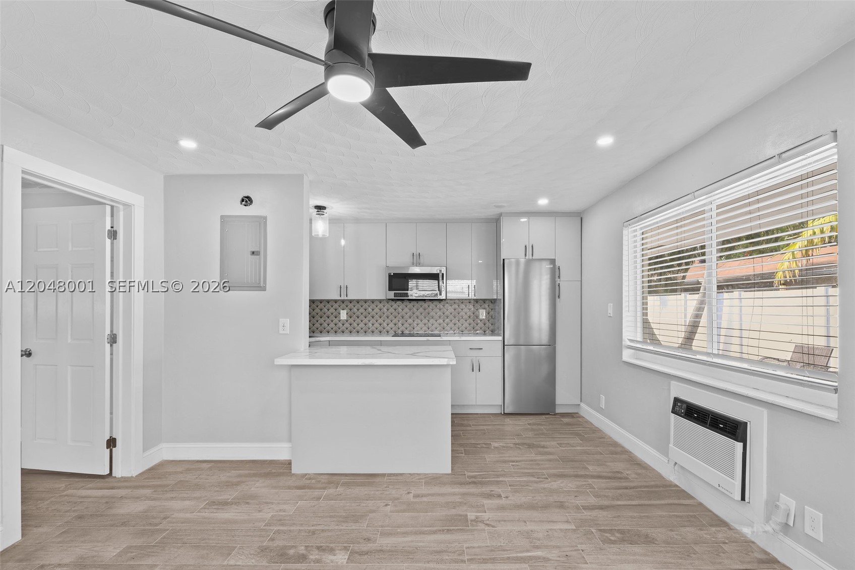 1634 NE 4th Pl