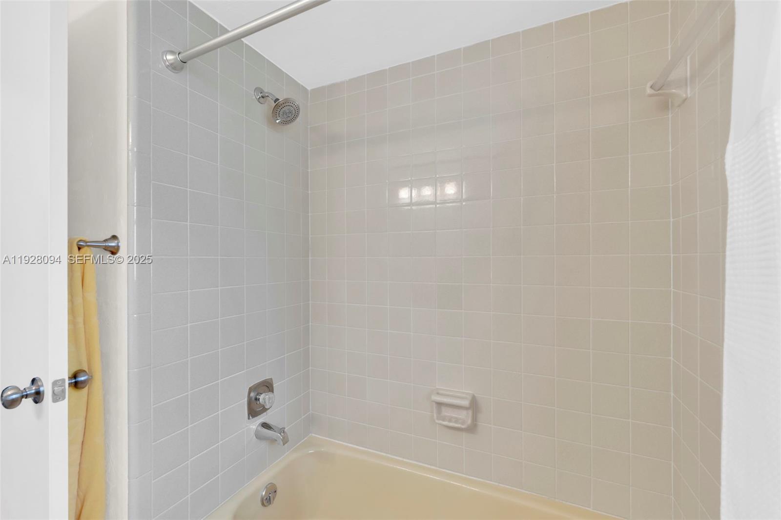 OLGA PINES - Residential