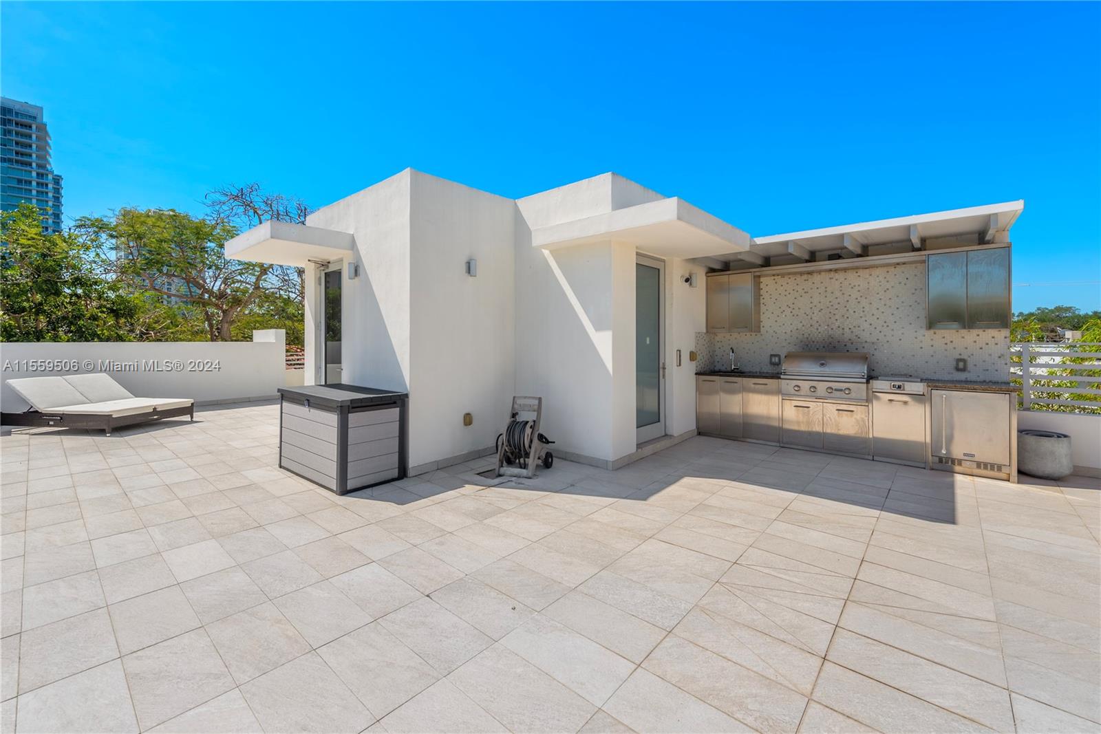 LEGACY VILLAS CONDO - Residential