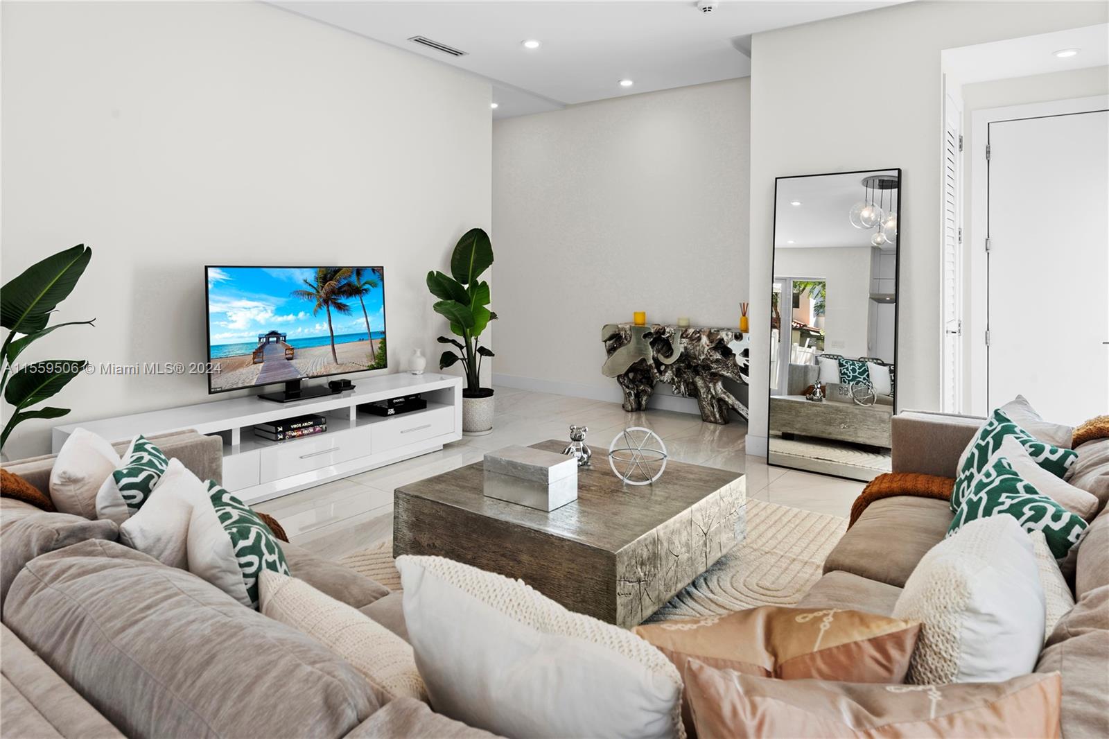 LEGACY VILLAS CONDO - Residential