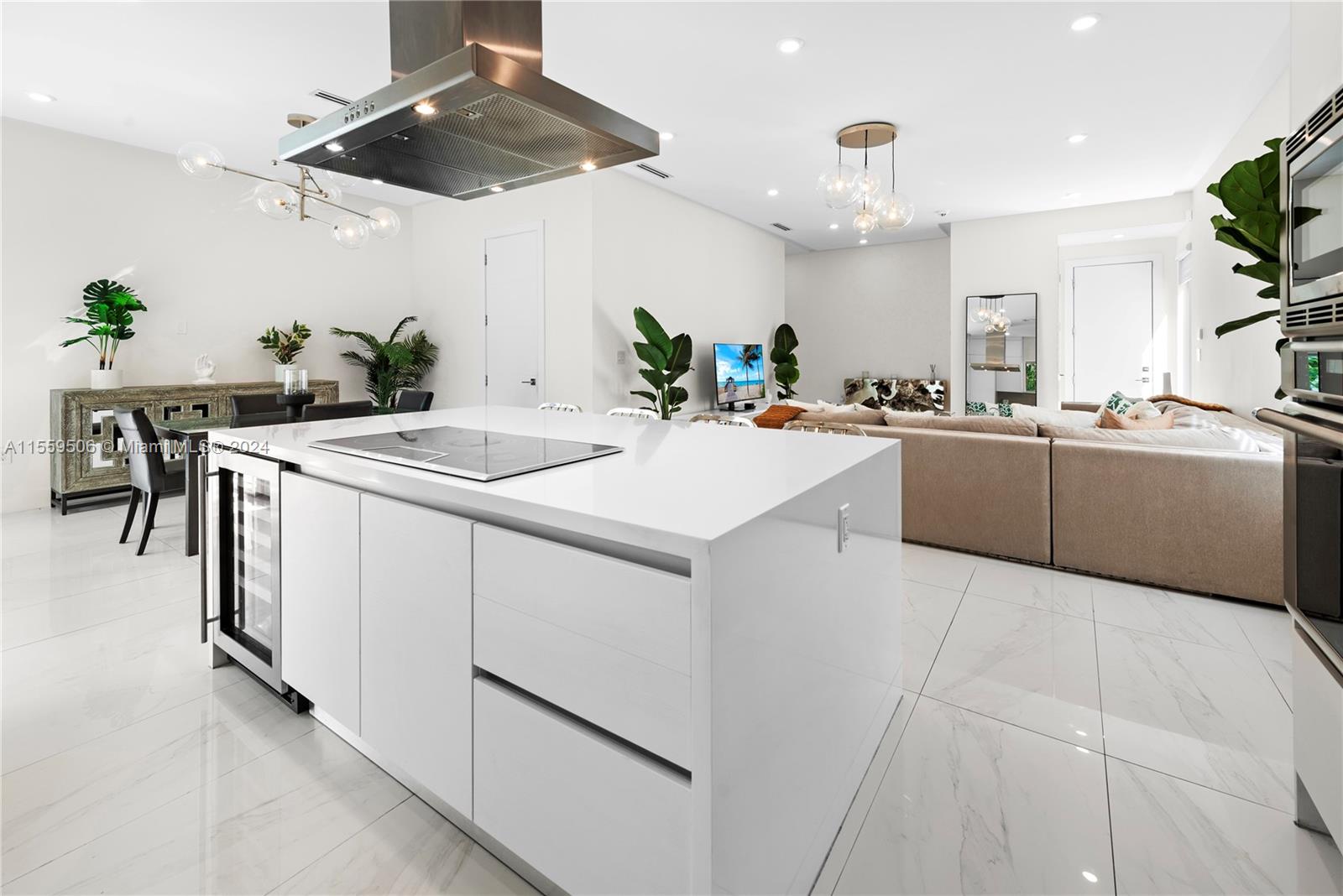 LEGACY VILLAS CONDO - Residential