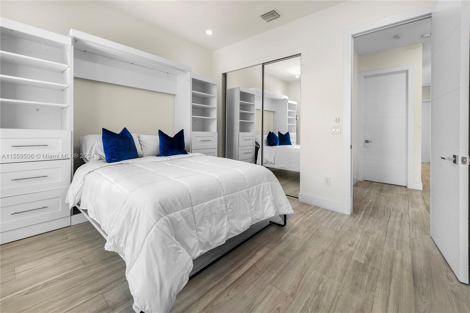 LEGACY VILLAS CONDO - Residential