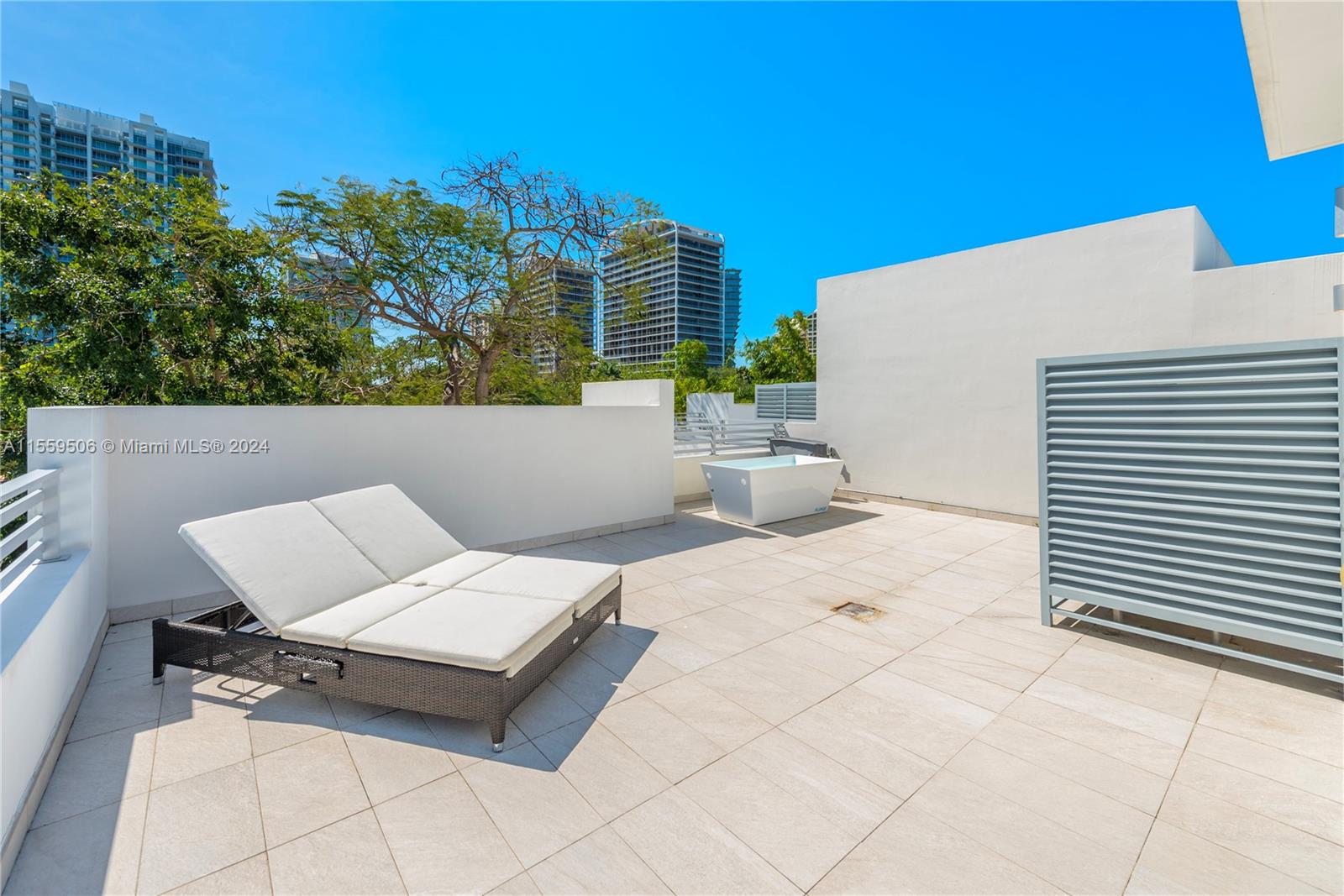 LEGACY VILLAS CONDO - Residential