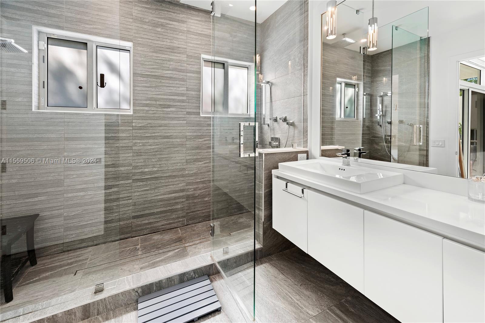 LEGACY VILLAS CONDO - Residential