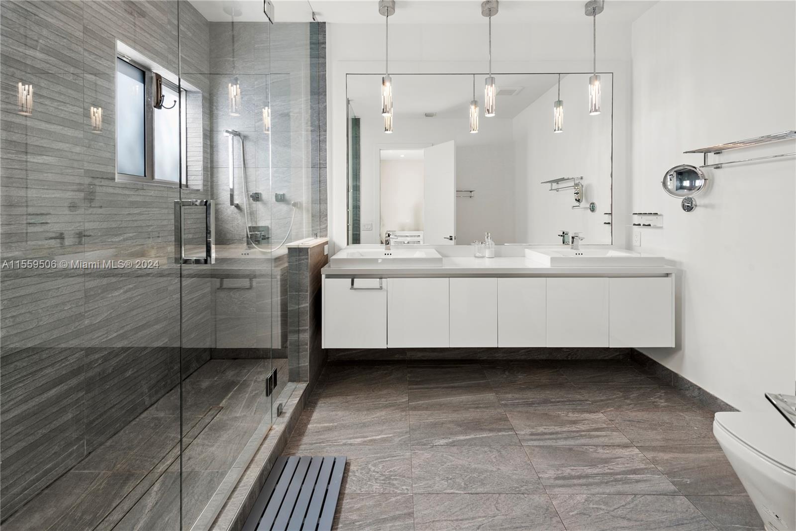 LEGACY VILLAS CONDO - Residential