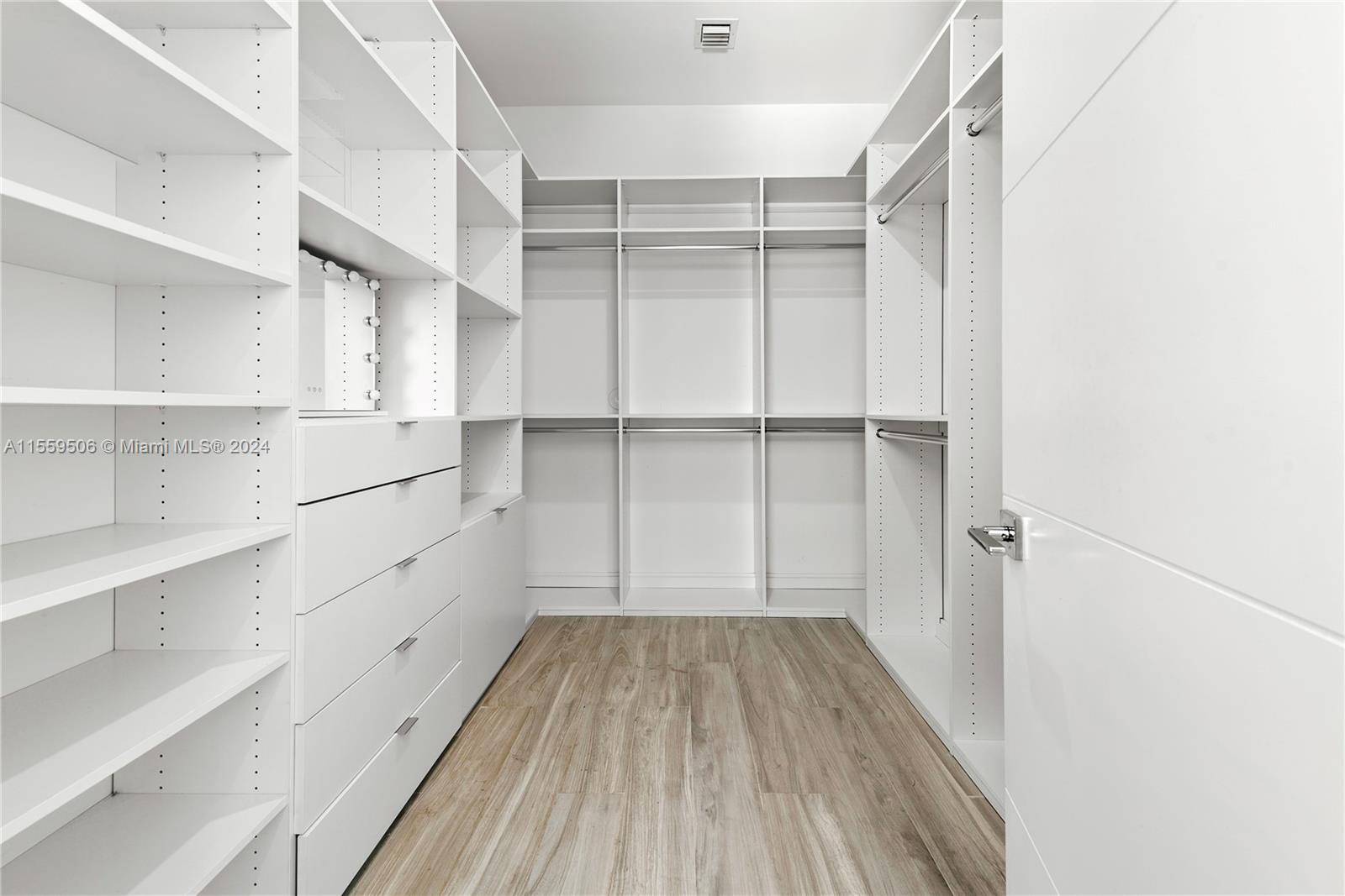 LEGACY VILLAS CONDO - Residential