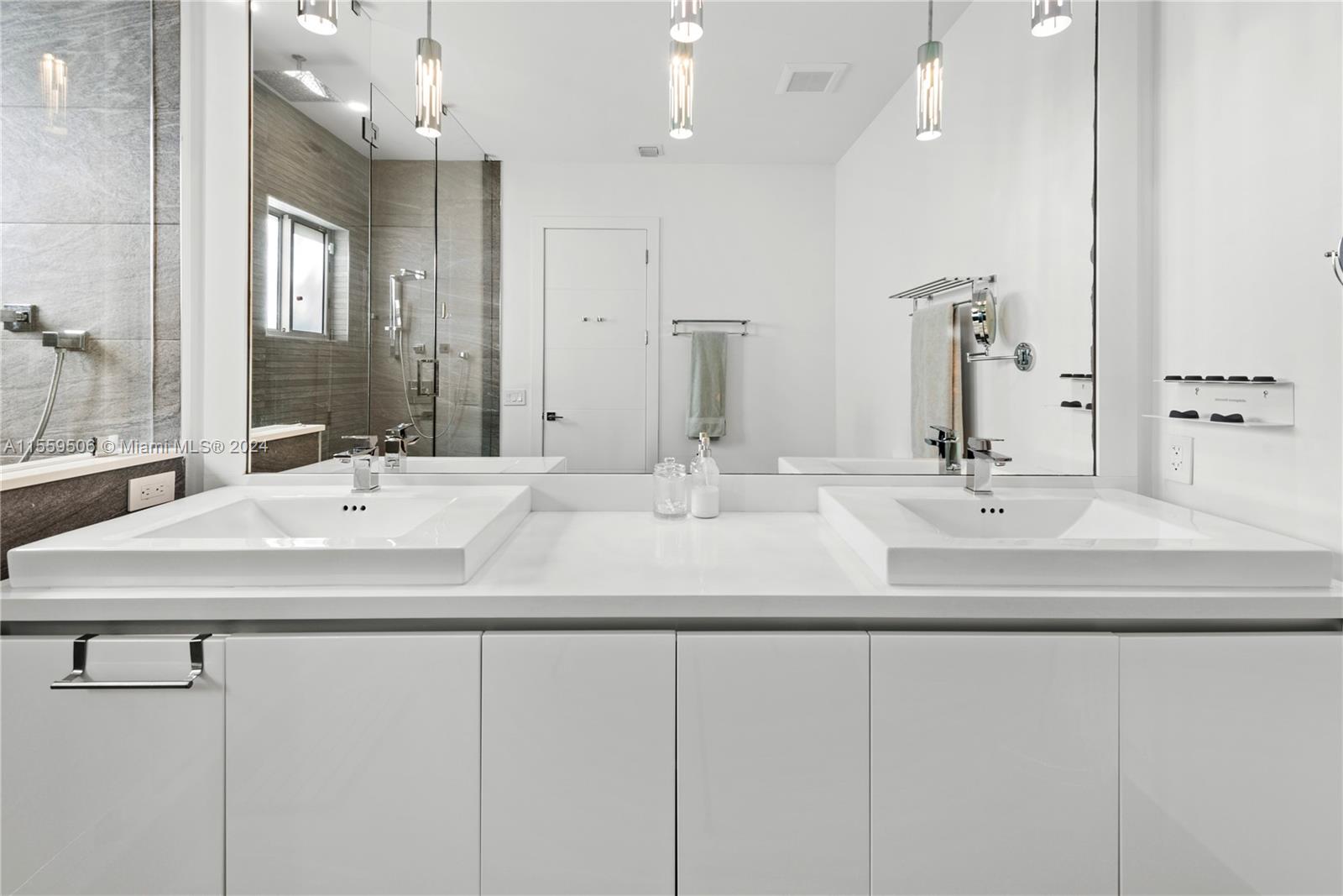 LEGACY VILLAS CONDO - Residential