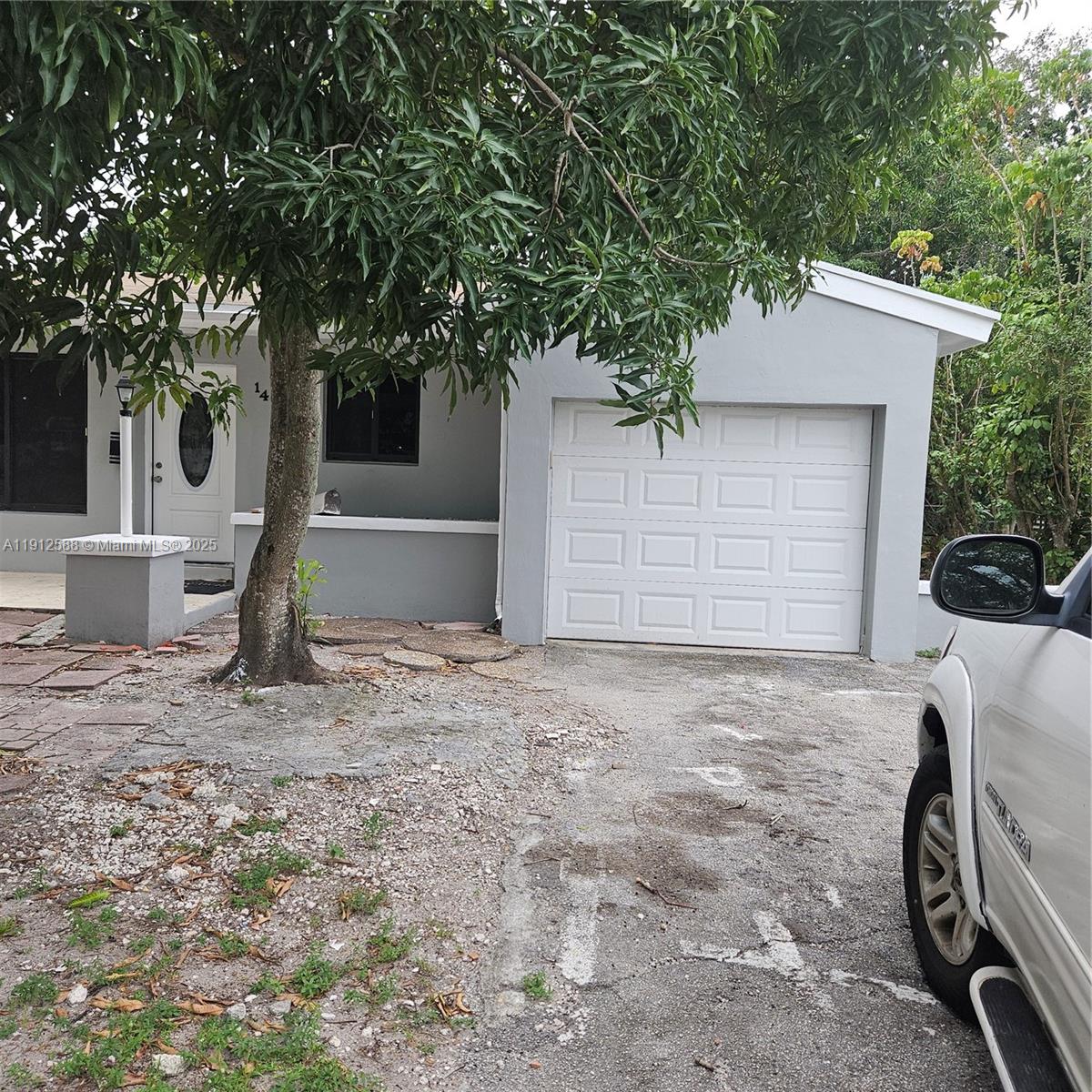 OAK RANCH MANOR CORR PL O - Residential Lease