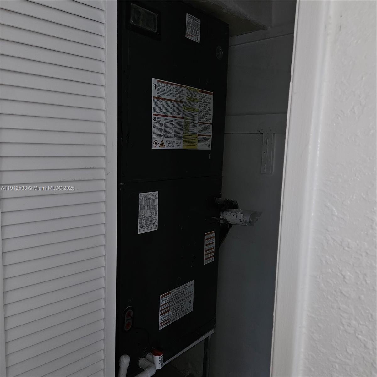 OAK RANCH MANOR CORR PL O - Residential Lease