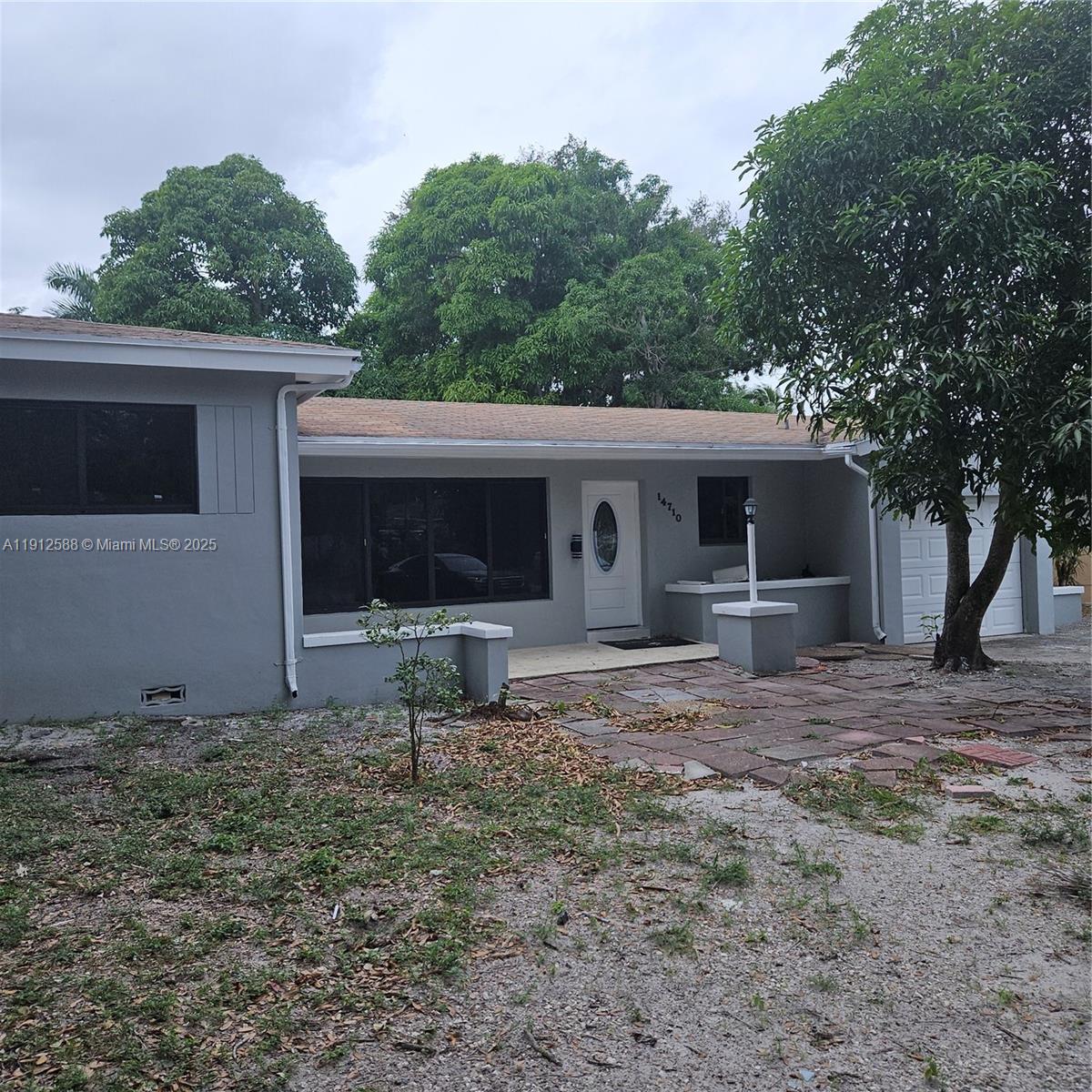 OAK RANCH MANOR CORR PL O - Residential Lease