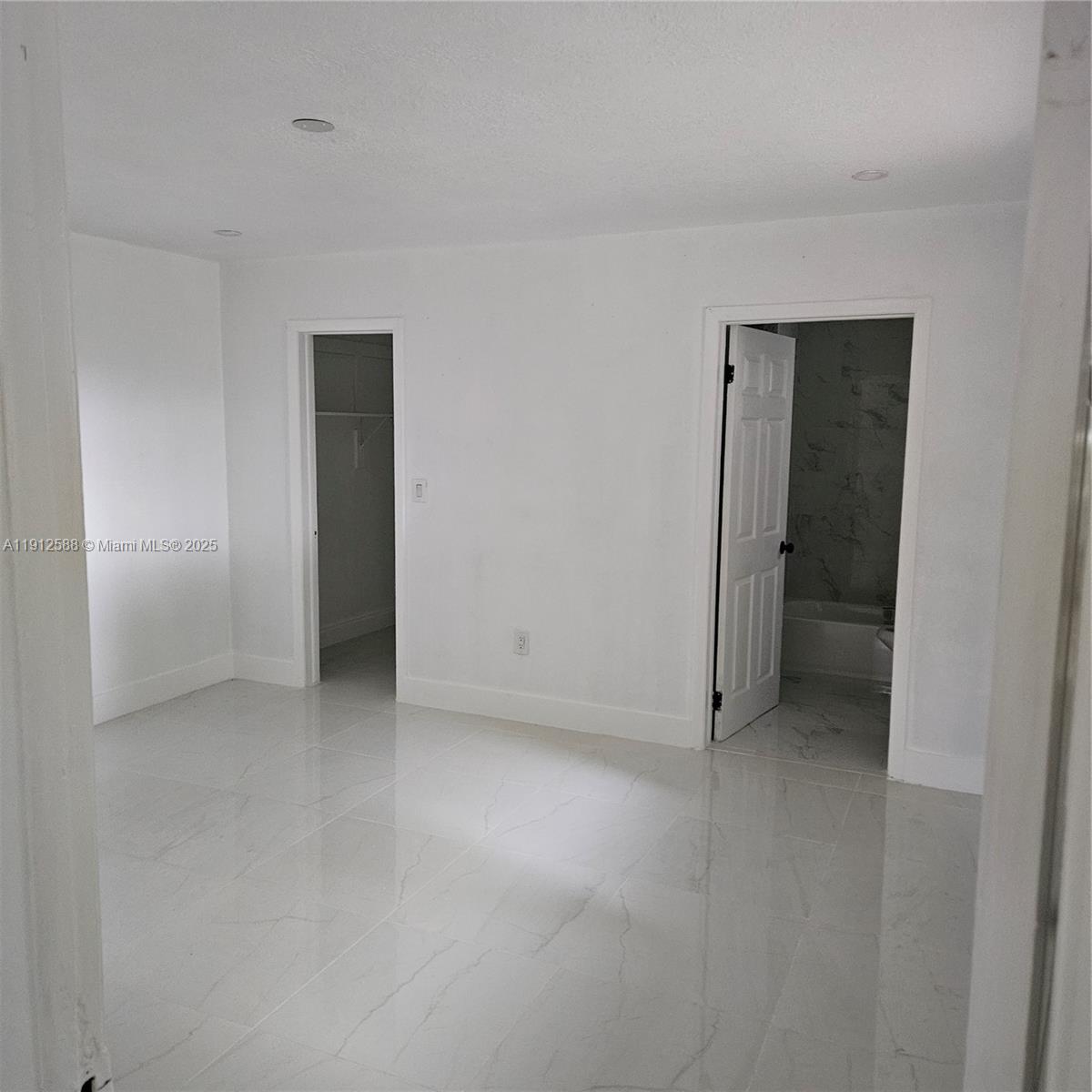 OAK RANCH MANOR CORR PL O - Residential Lease