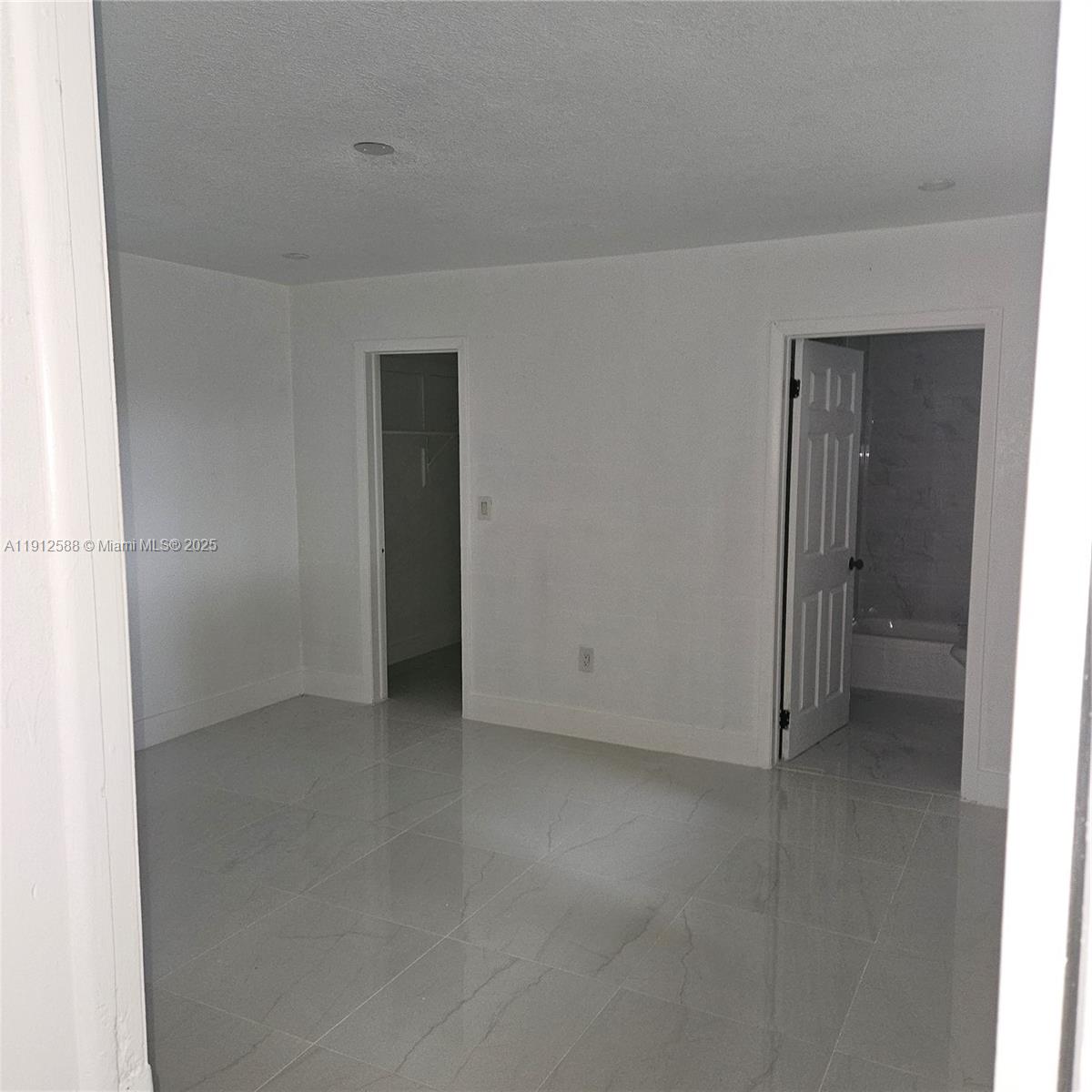 OAK RANCH MANOR CORR PL O - Residential Lease