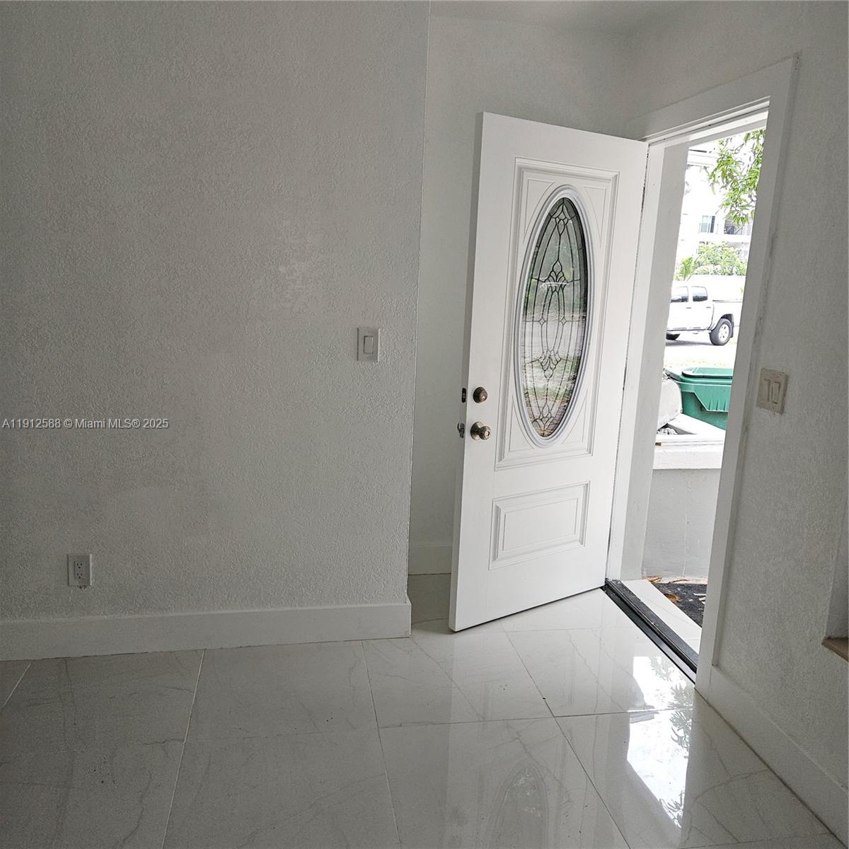 OAK RANCH MANOR CORR PL O - Residential Lease