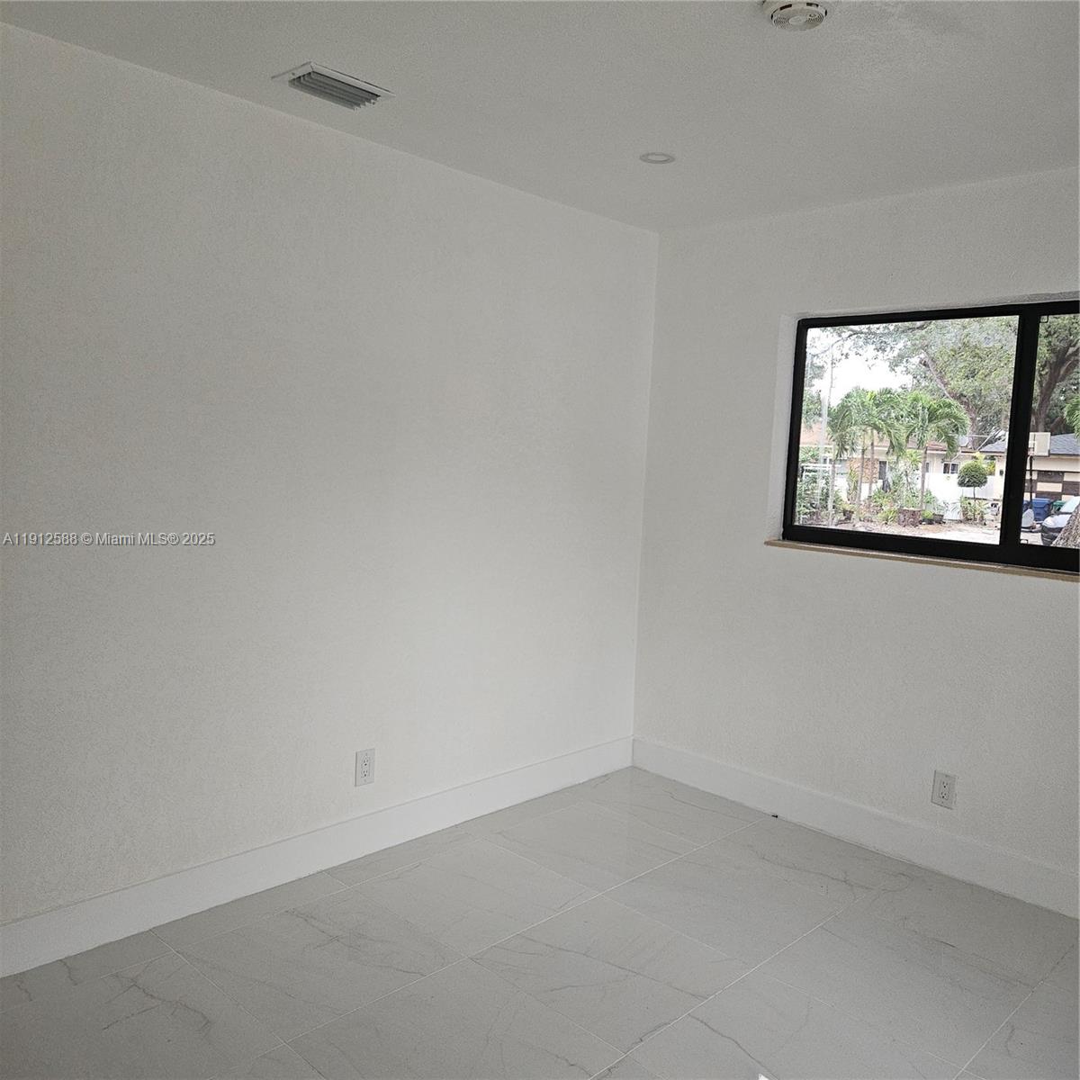 OAK RANCH MANOR CORR PL O - Residential Lease