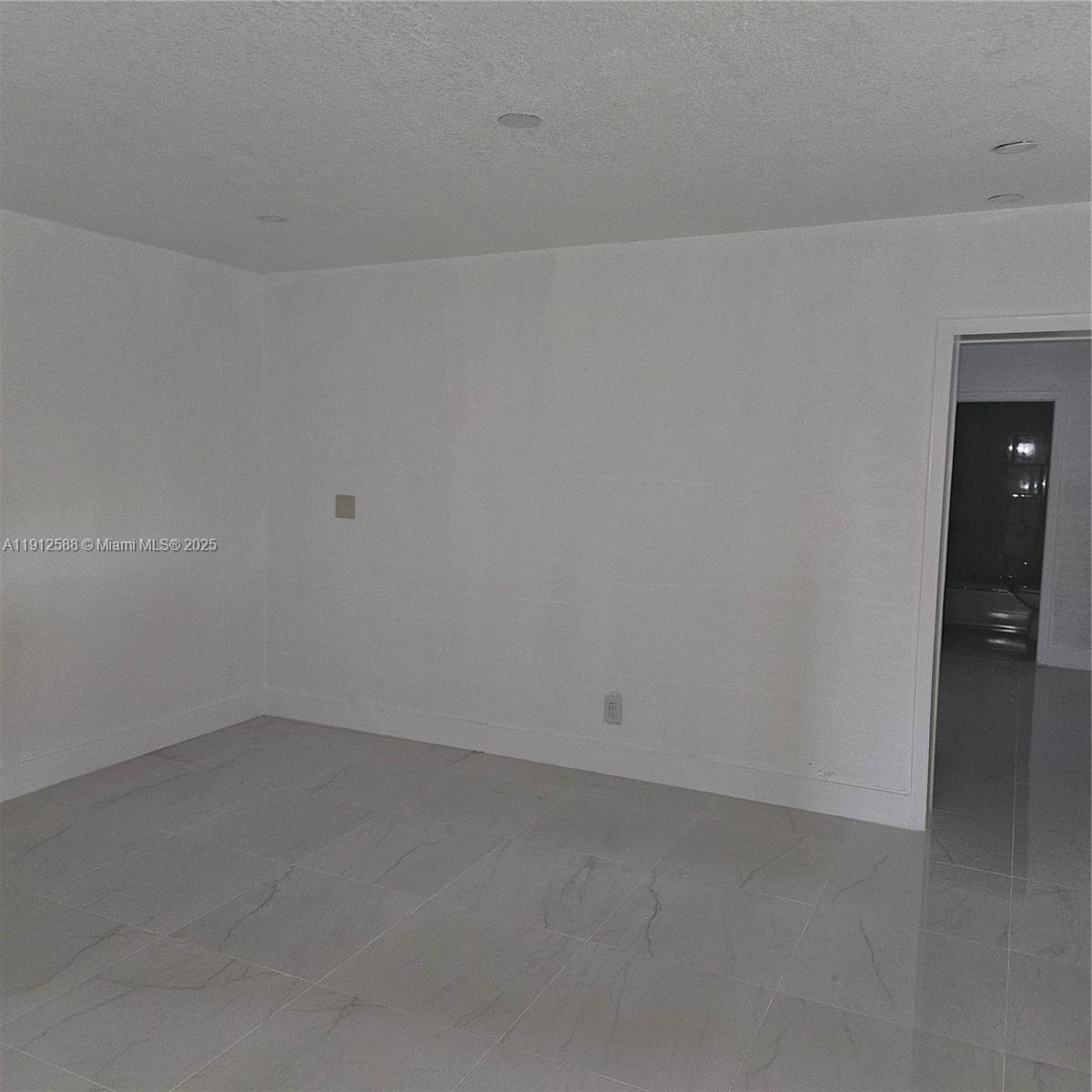 OAK RANCH MANOR CORR PL O - Residential Lease