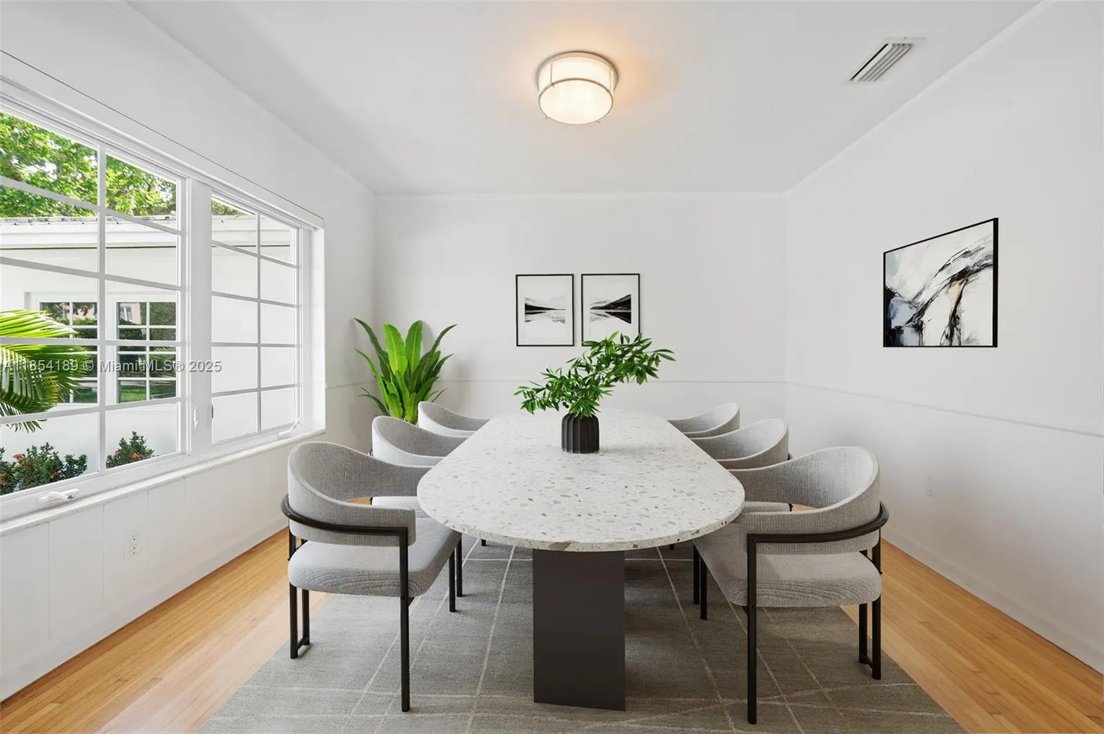 Coral Gables, Florida 33146, United States, 4 Bedrooms Bedrooms, ,3 BathroomsBathrooms,Residential,Active,188051