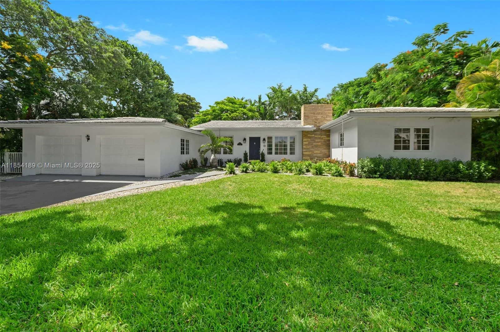 Coral Gables, Florida 33146, United States, 4 Bedrooms Bedrooms, ,3 BathroomsBathrooms,Residential,Active,188051
