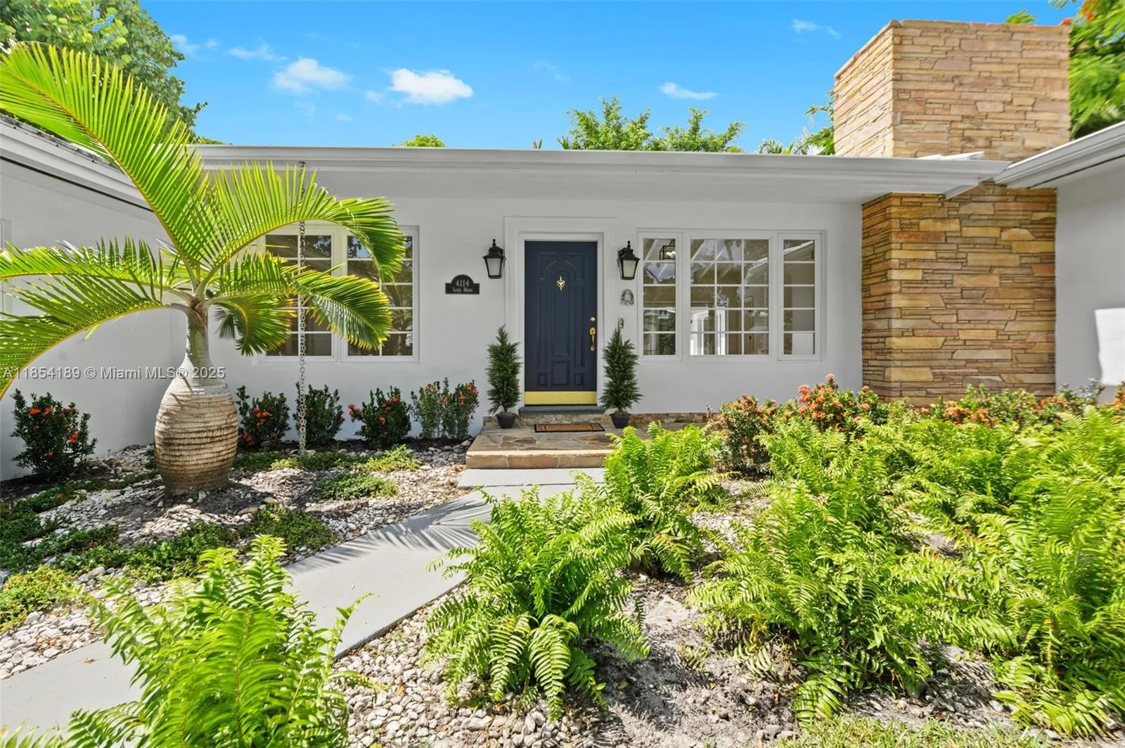 Coral Gables, Florida 33146, United States, 4 Bedrooms Bedrooms, ,3 BathroomsBathrooms,Residential,Active,188051 Coral Gables, Florida 33146, United States, 4 Bedrooms Bedrooms, ,3 BathroomsBathrooms,Residential,Active,188051