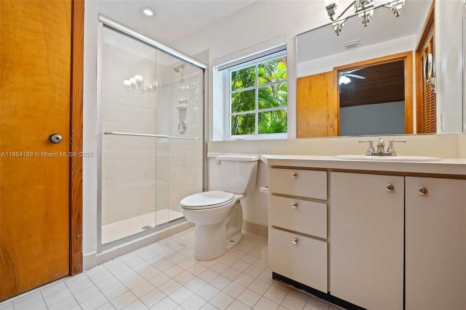 Coral Gables, Florida 33146, United States, 4 Bedrooms Bedrooms, ,3 BathroomsBathrooms,Residential,Active,188051