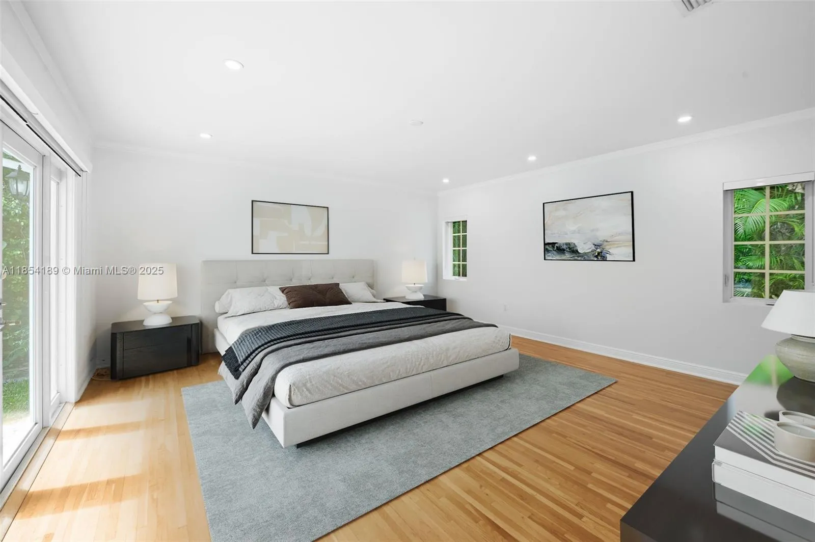 Coral Gables, Florida 33146, United States, 4 Bedrooms Bedrooms, ,3 BathroomsBathrooms,Residential,Active,188051