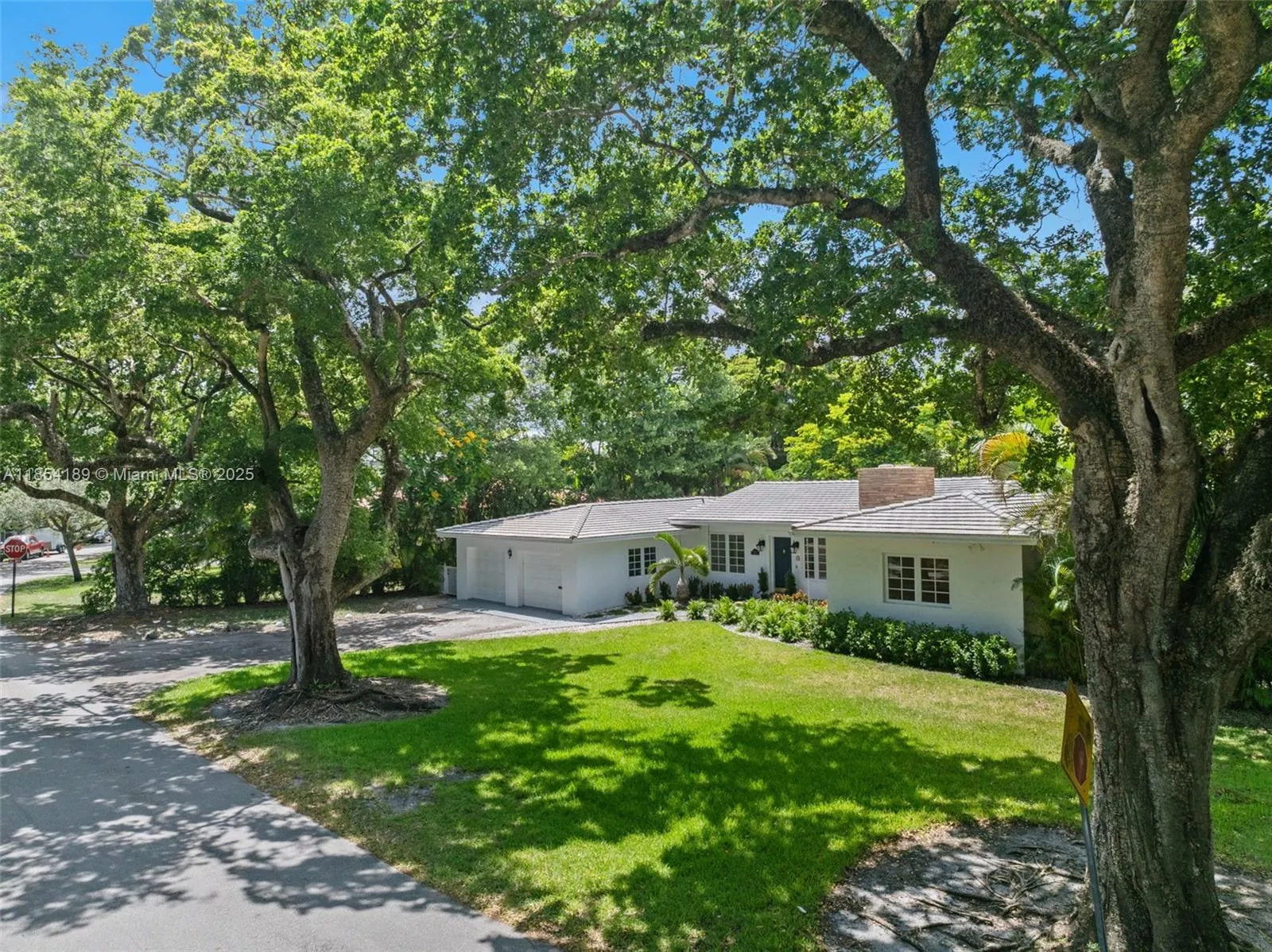 Coral Gables, Florida 33146, United States, 4 Bedrooms Bedrooms, ,3 BathroomsBathrooms,Residential,Active,188051