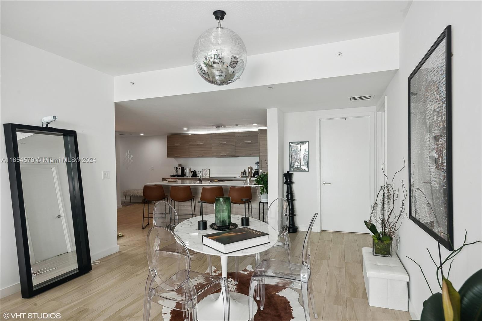1300 S MIAMI AVENUE CONDO - Residential