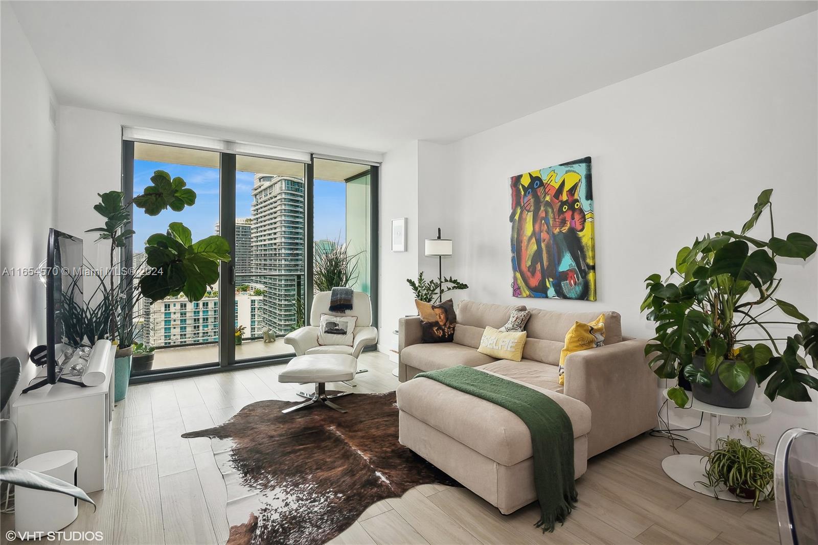 1300 S MIAMI AVENUE CONDO - Residential