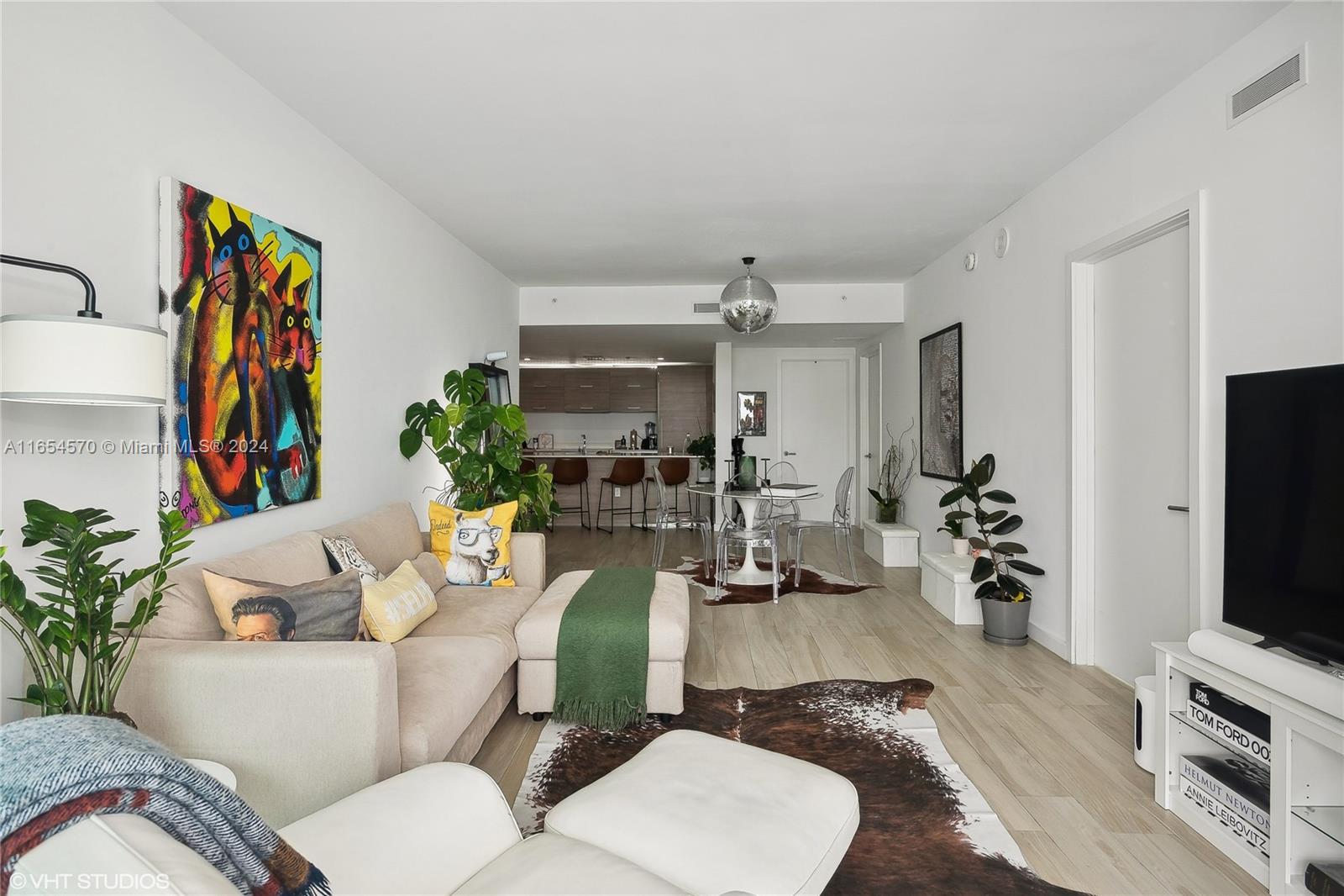 1300 S MIAMI AVENUE CONDO - Residential