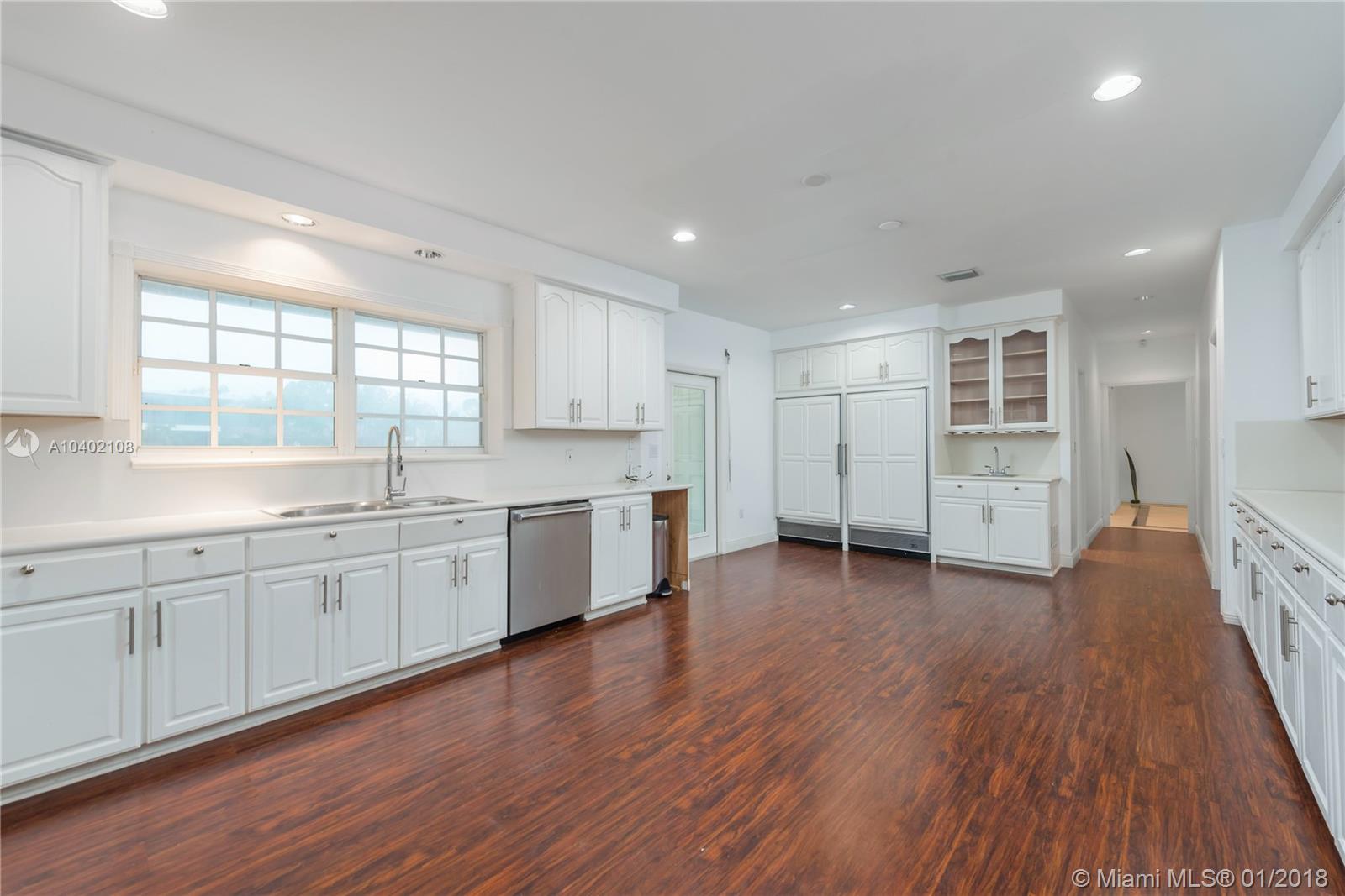 CORAL GABLES RIVIERA SEC - Residential