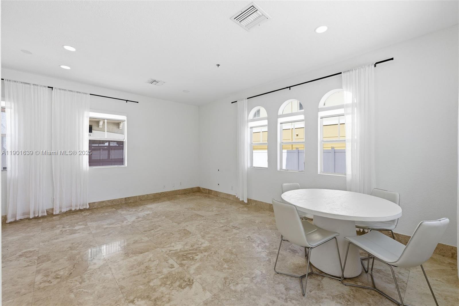 PROGRESSO - Residential