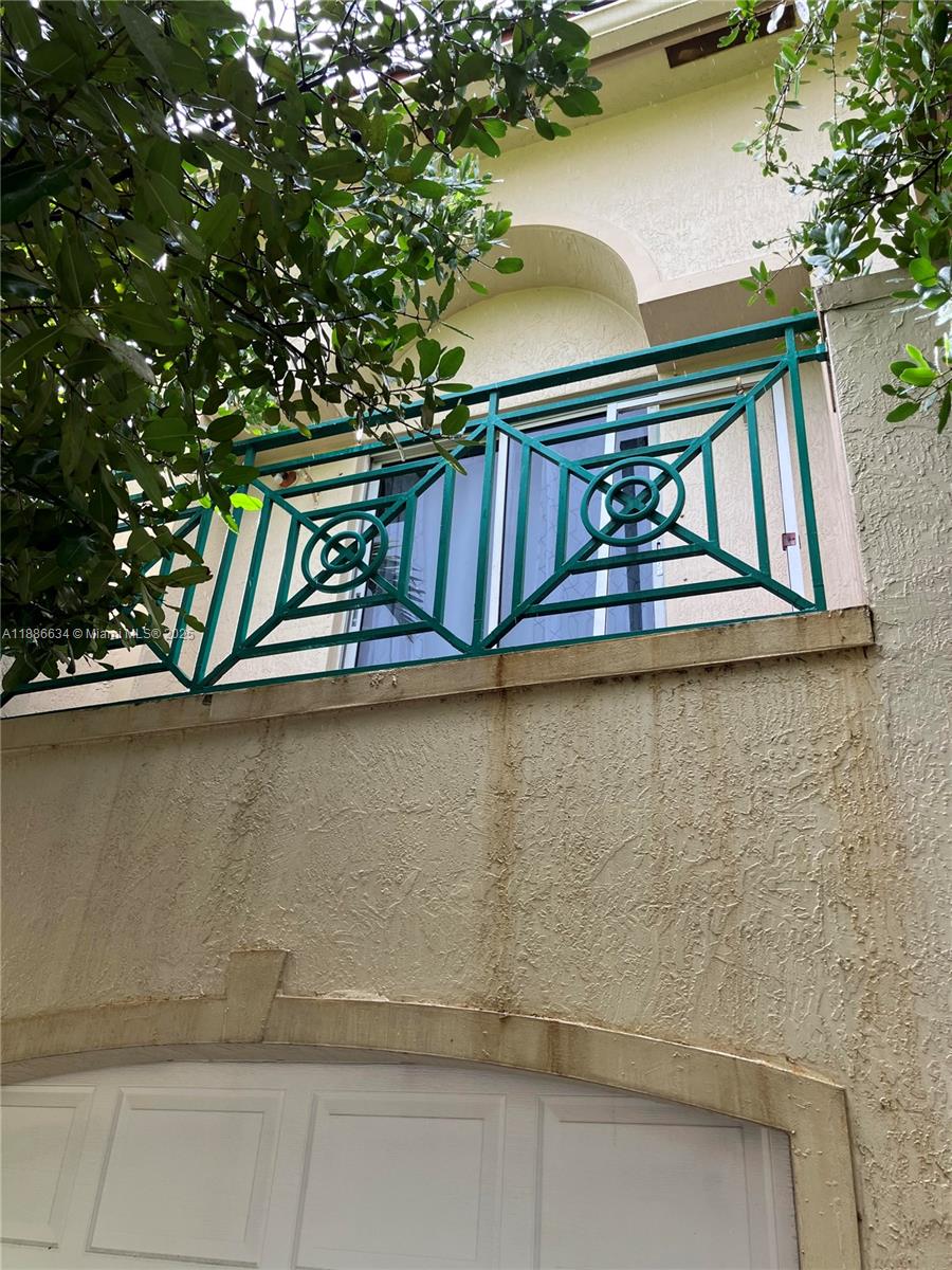BONITA GOLF VIEW TOWNVILL - Residential