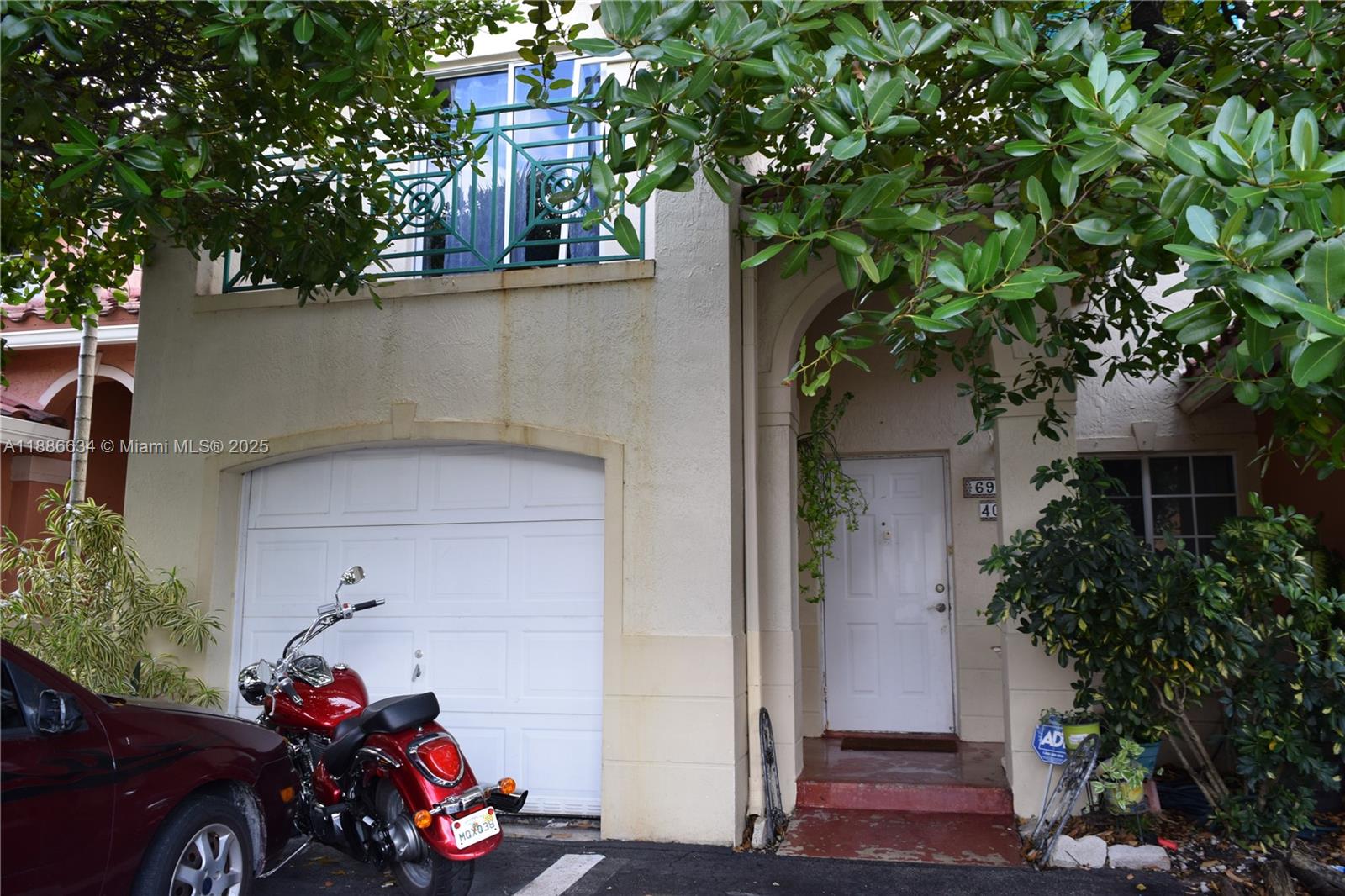 BONITA GOLF VIEW TOWNVILL - Residential