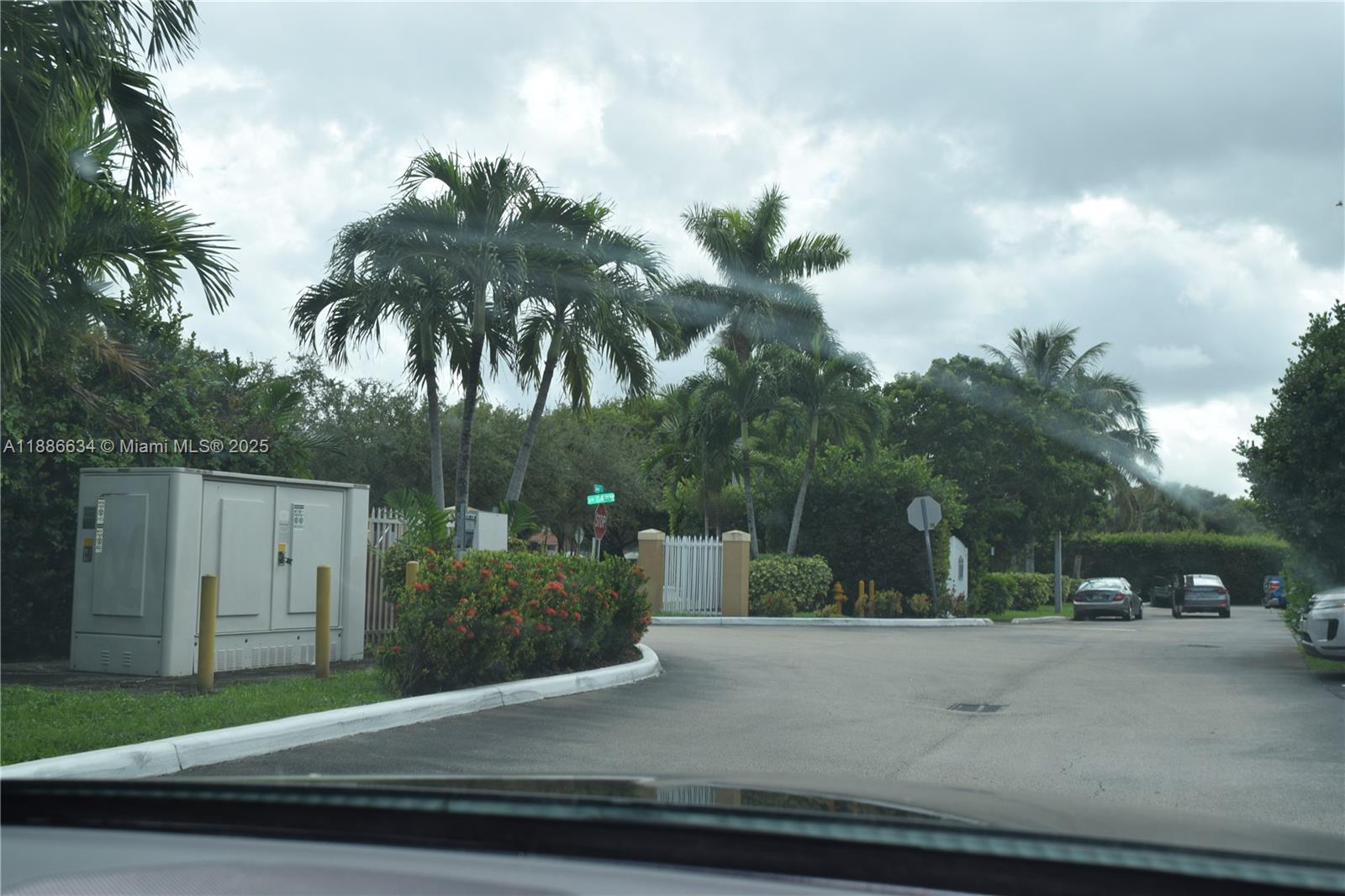 BONITA GOLF VIEW TOWNVILL - Residential