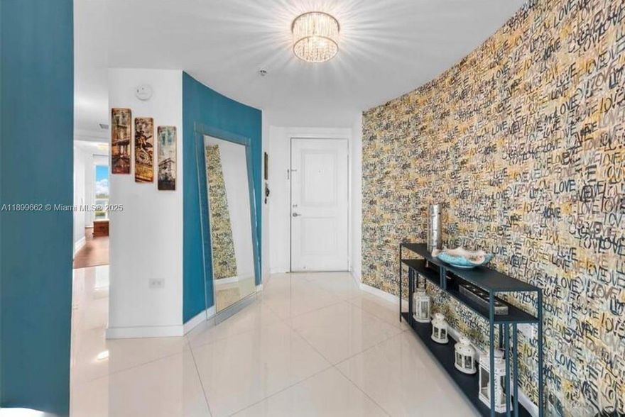 Fully furnished. Bright and spacious corner unit at The Platinum in Edgewater! This 2 bed / 2 bath residence
features floor-to-ceiling windows, wraparound balcony with panoramic views of Biscayne Bay and the Miami
skyline, Italian kitchen with island, granite countertops, SS appliances, porcelain and wood floors, large walk-in
closets, and a master bath with separate tub & shower. Assigned parking conveniently located near the service
elevator. Full-service building offering renovated pool with cabanas, modern gym, jacuzzi, sauna, steam room,
social room & 24/7 concierge. Pet friendly! Prime Edgewater location near Wynwood, Midtown, Design District,
Whole Foods & Trader Joe’s. Minutes to Miami Beach, Downtown, Kaseya Center & MIA Airport