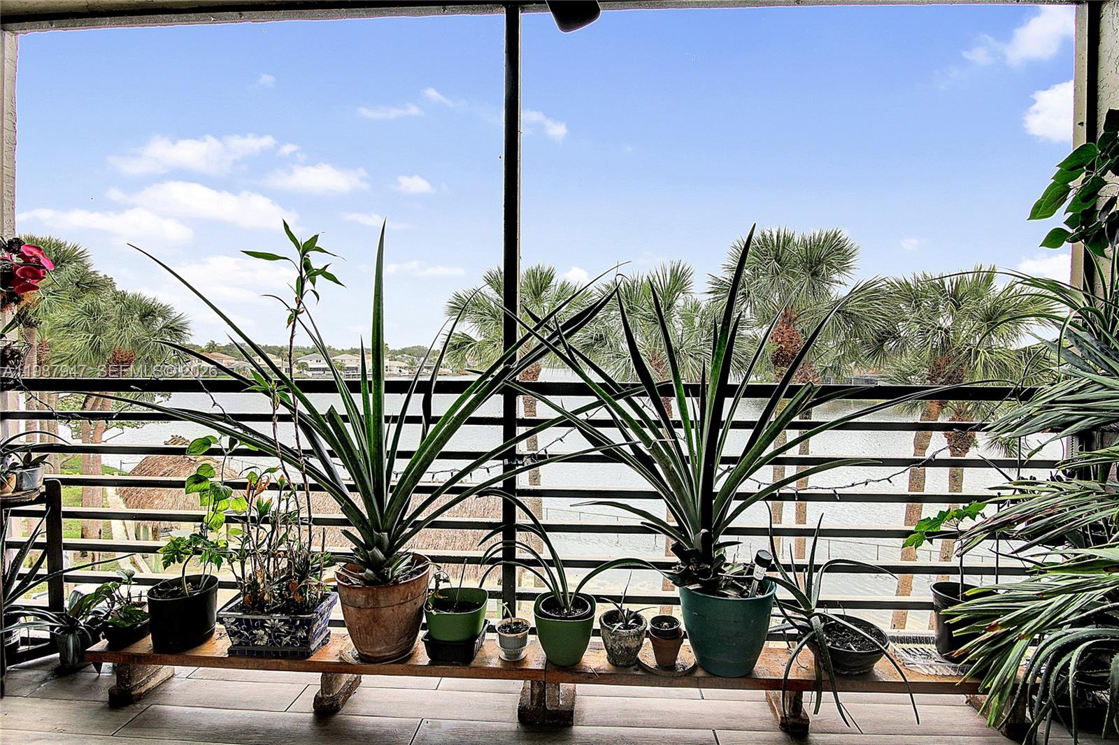 COLONY POINT 3 CONDO - Residential