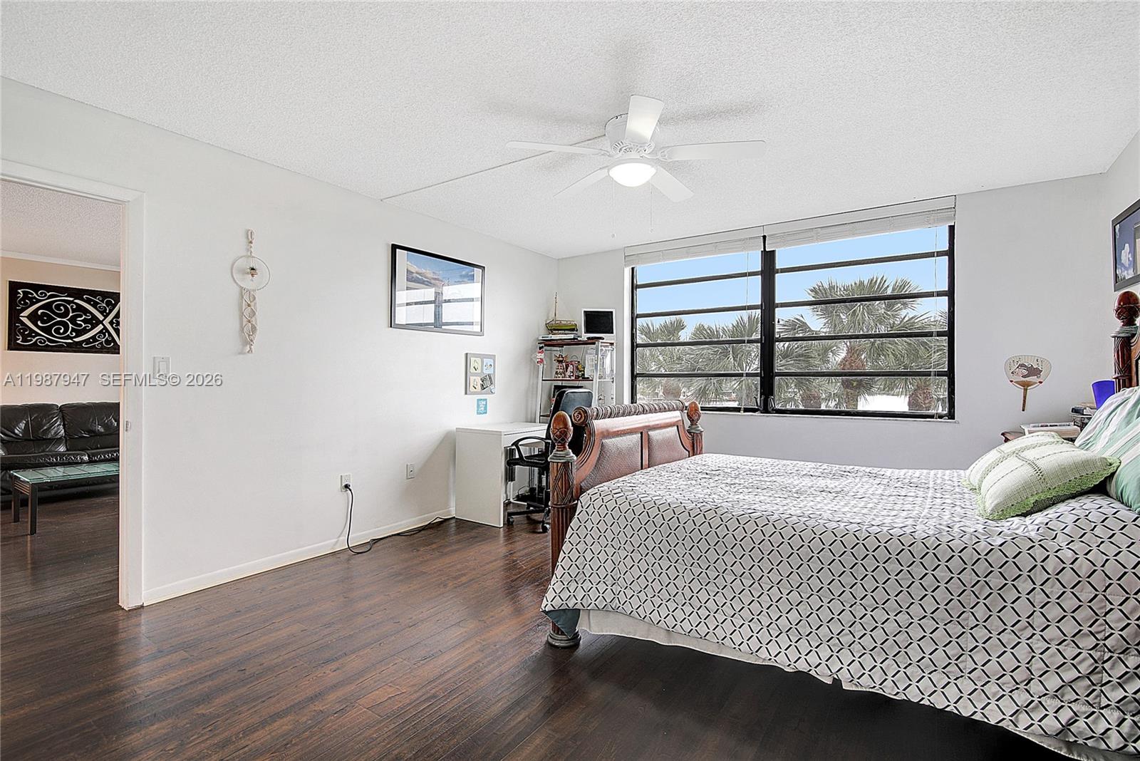 COLONY POINT 3 CONDO - Residential