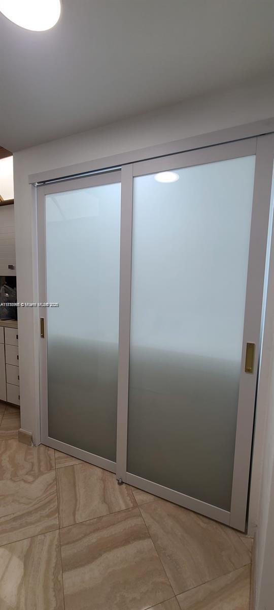 MARINA TOWER CONDO - Residential Lease