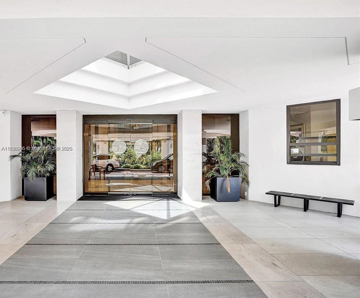19500 Turnberry Way 12E, Aventura, Miami-Dade County, Florida - 2 Bedrooms  
3 Bathrooms - 