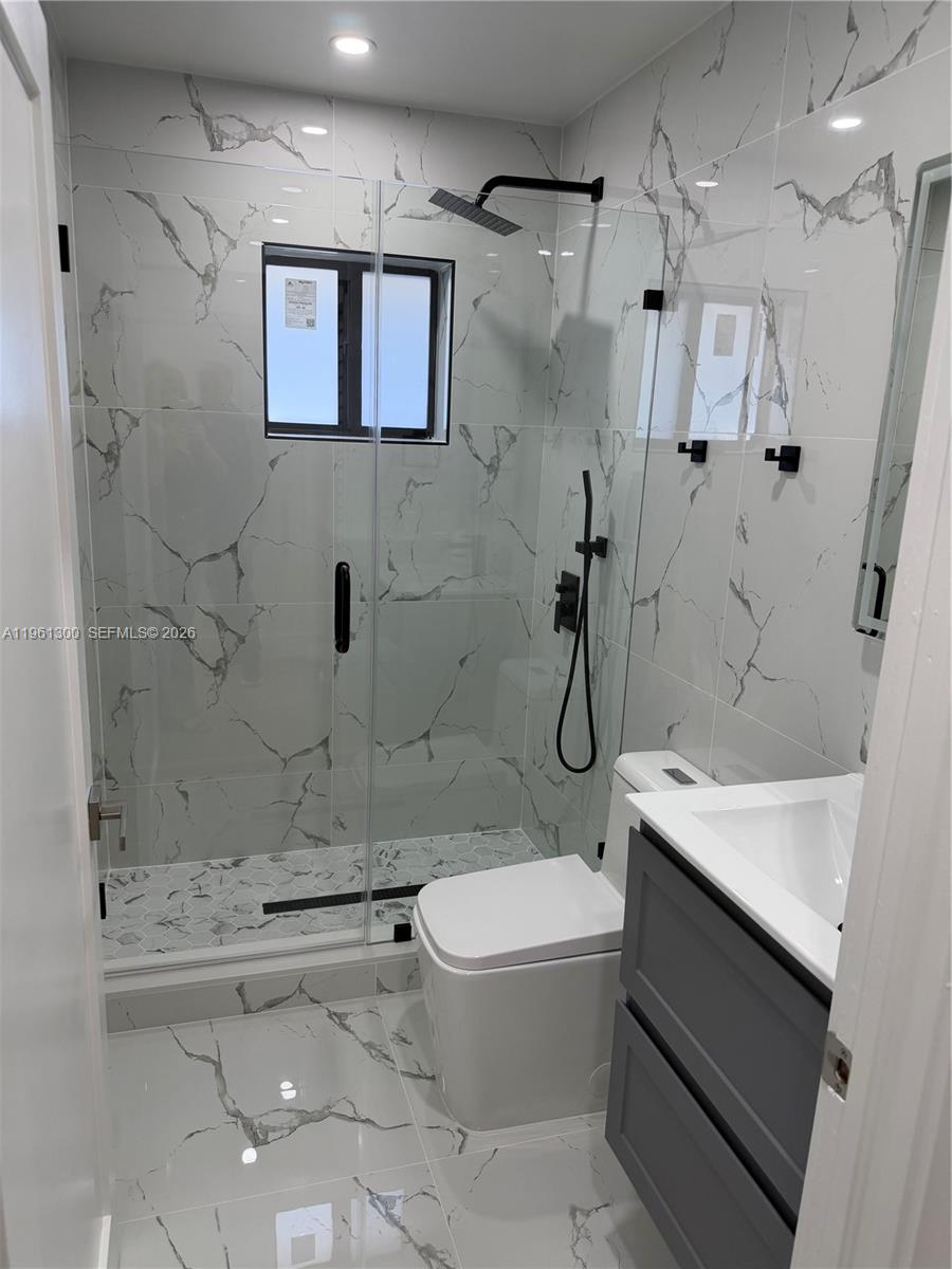 WINSOR MANOR 2ND ADDN - Residential