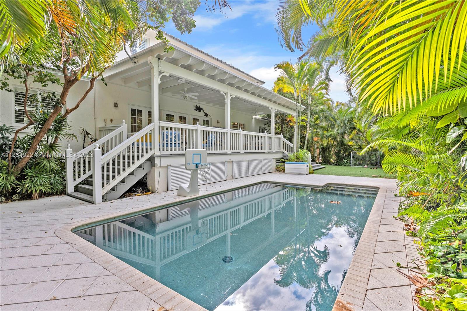 BISCAYNE KEY ESTATES - Residential