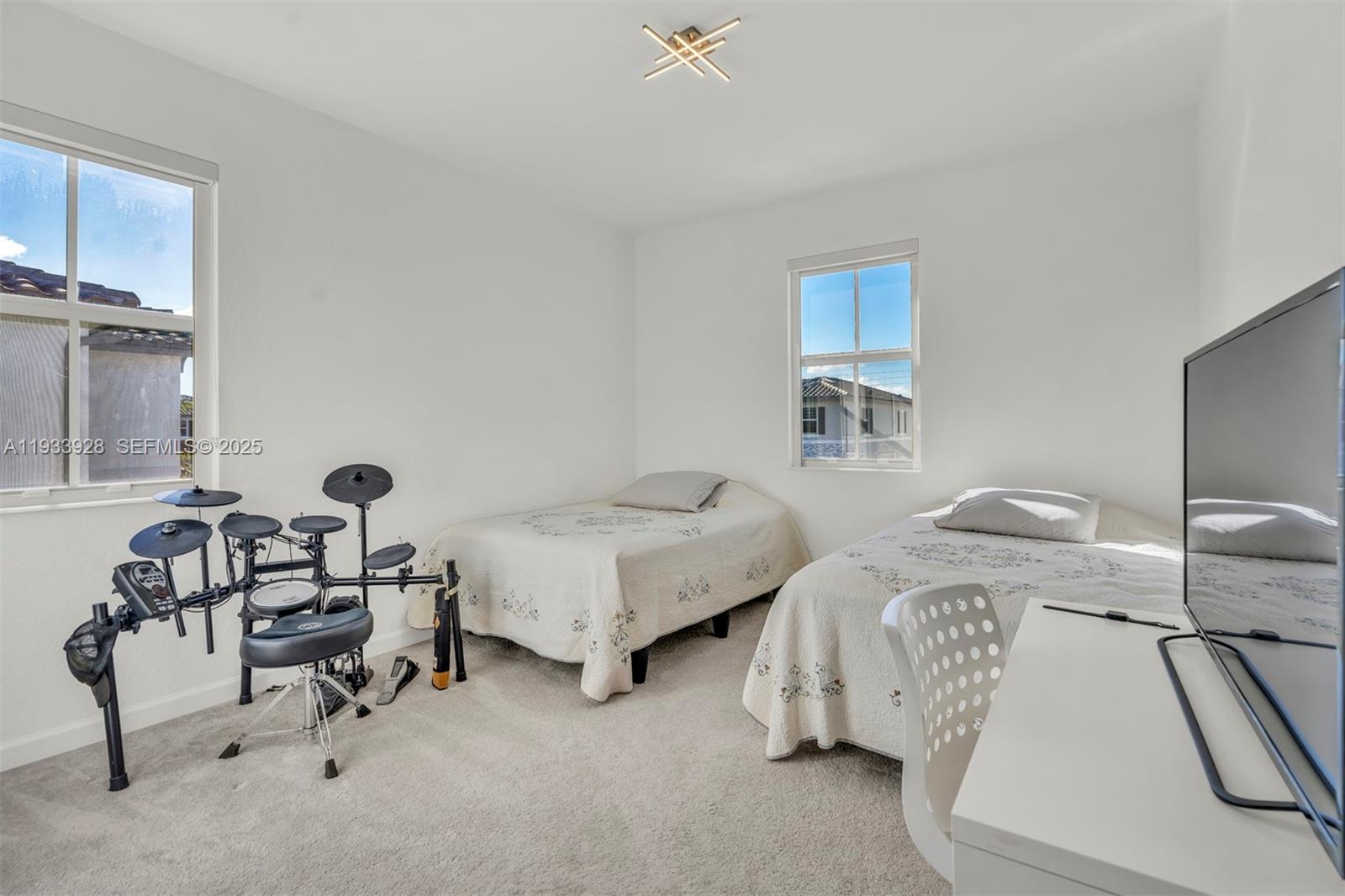 WINDSOR SQUARE - Residential