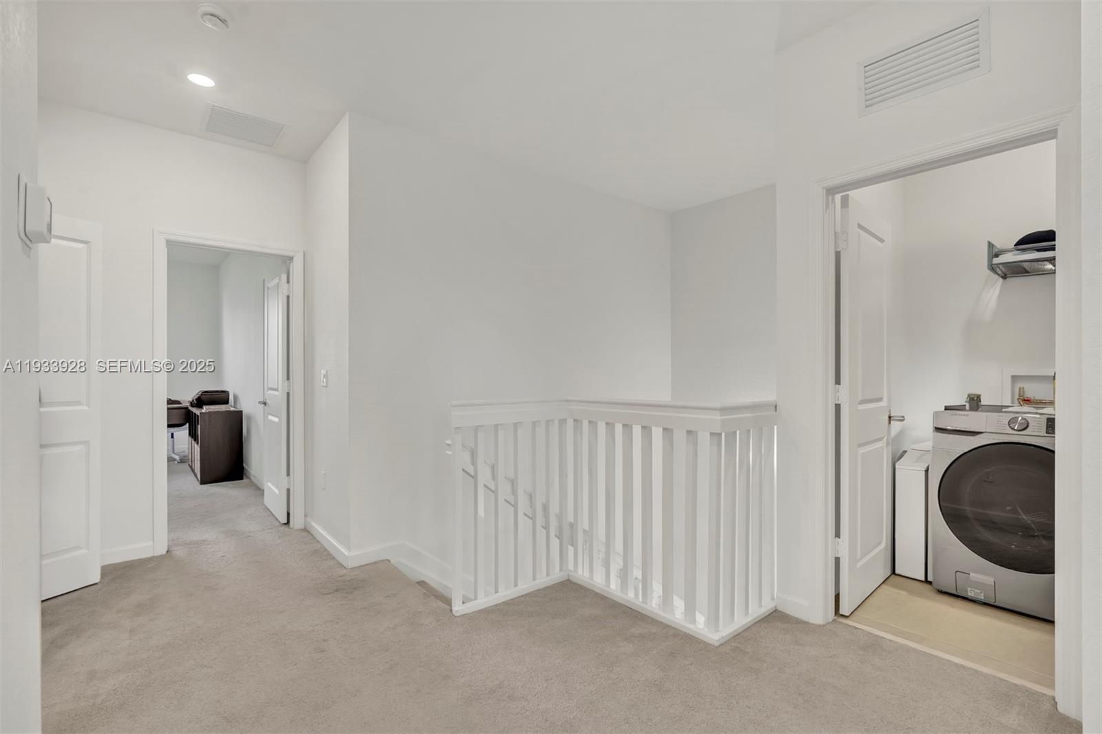 WINDSOR SQUARE - Residential