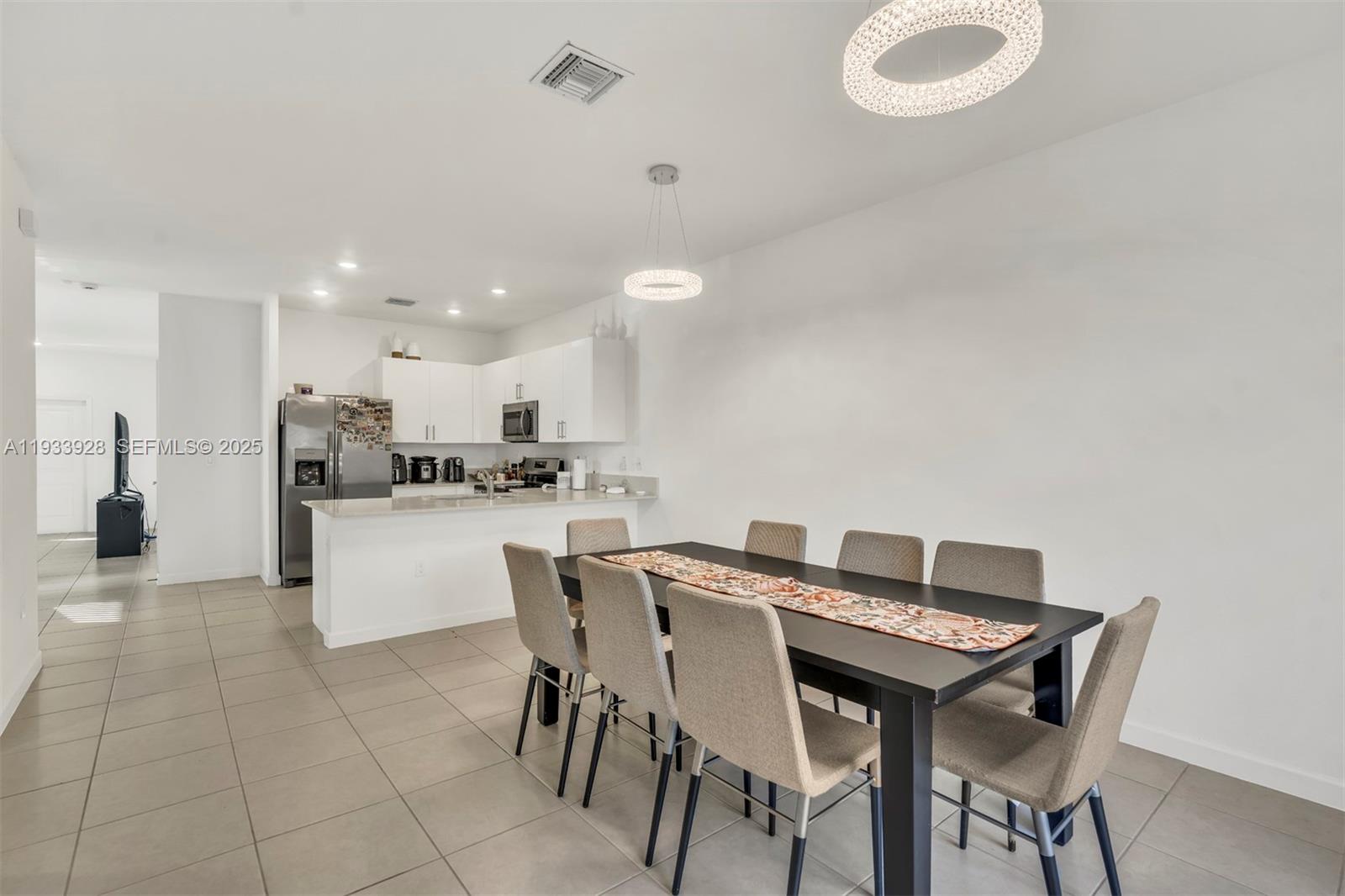 WINDSOR SQUARE - Residential