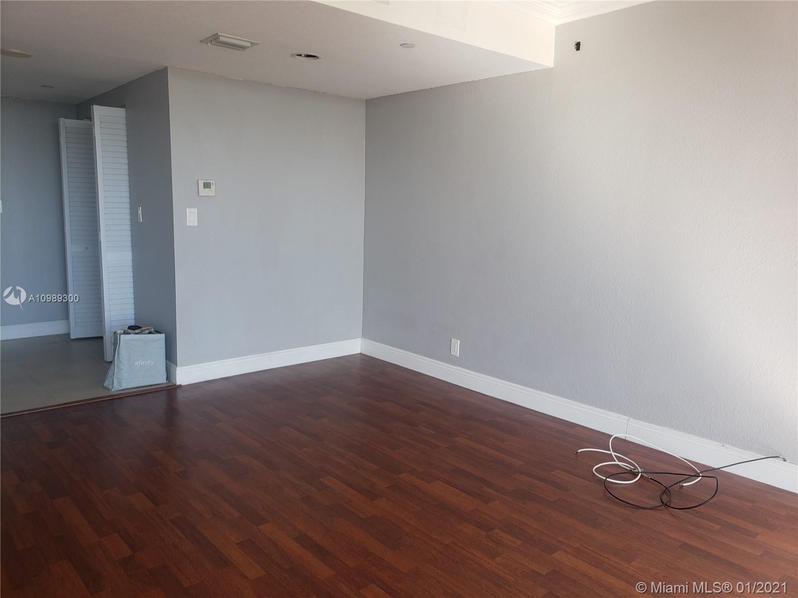 HOME TOWERS CONDO - Residential Lease