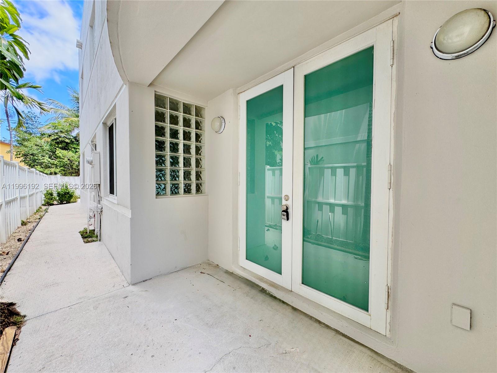 TOWN OF FORT LAUDERDALE B - Residential Lease