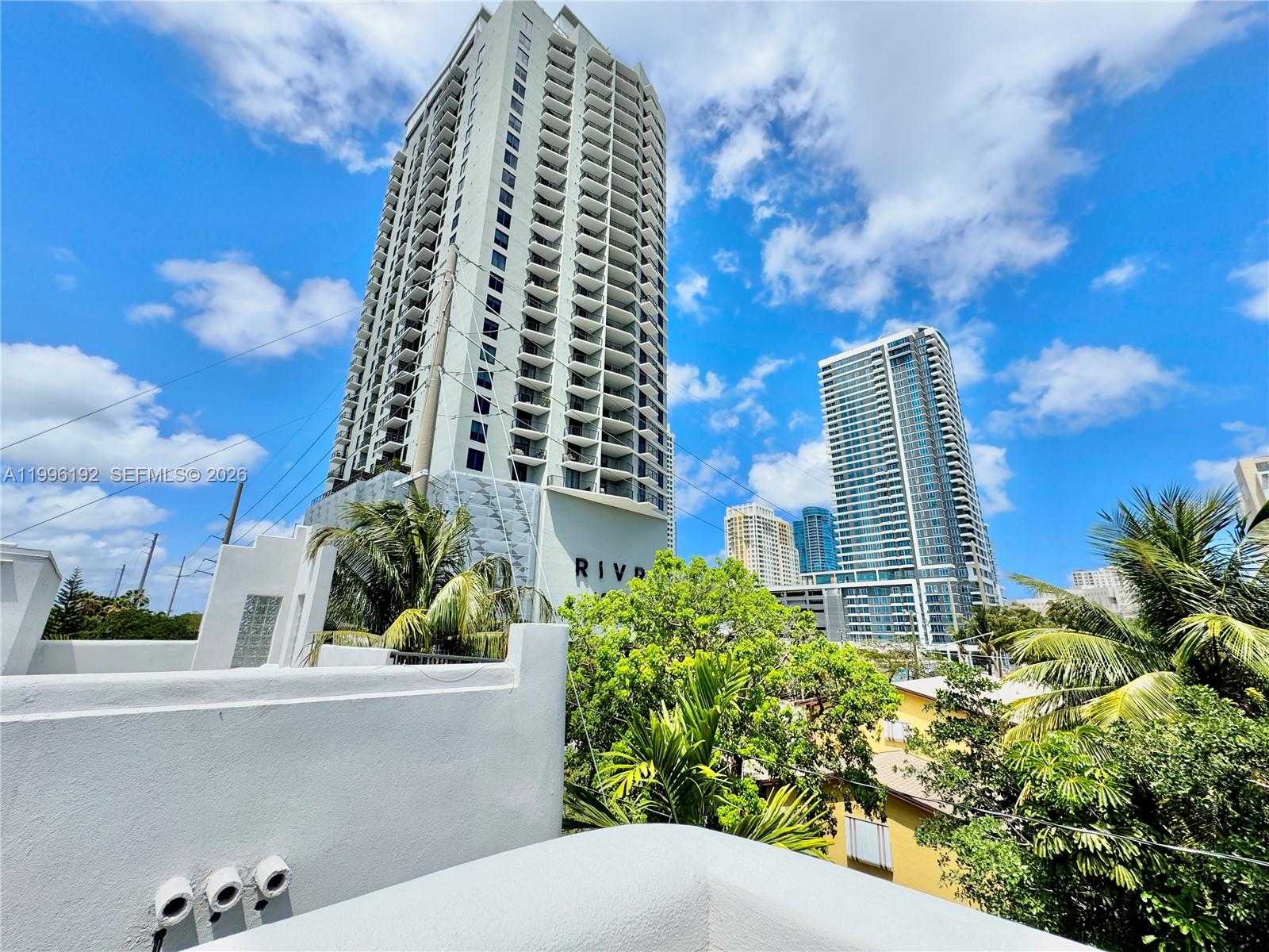 TOWN OF FORT LAUDERDALE B - Residential Lease