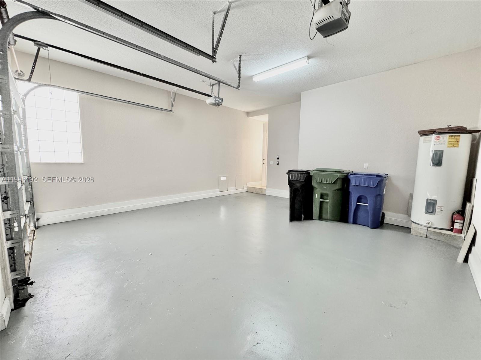 TOWN OF FORT LAUDERDALE B - Residential Lease