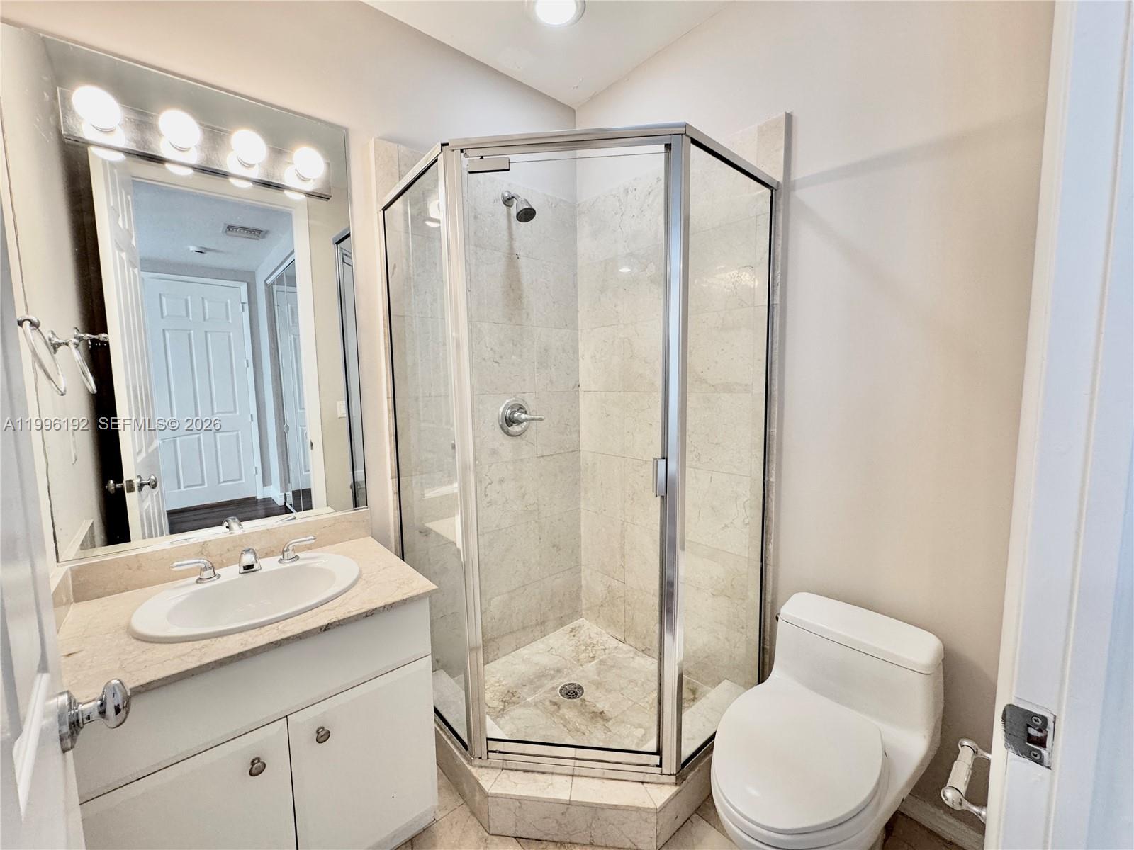 TOWN OF FORT LAUDERDALE B - Residential Lease