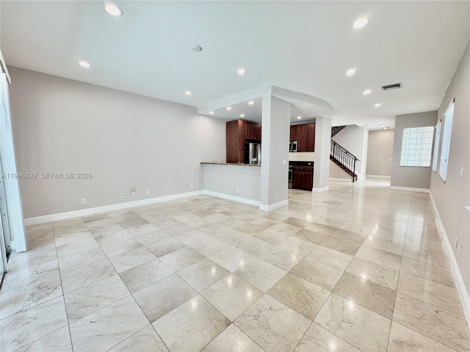 TOWN OF FORT LAUDERDALE B - Residential Lease