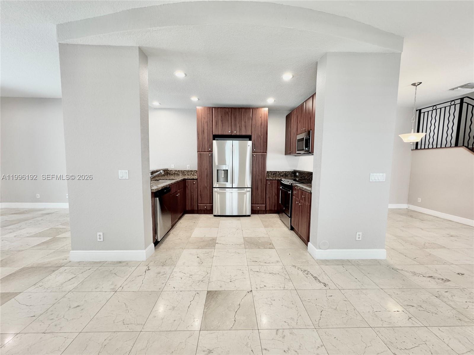 TOWN OF FORT LAUDERDALE B - Residential Lease